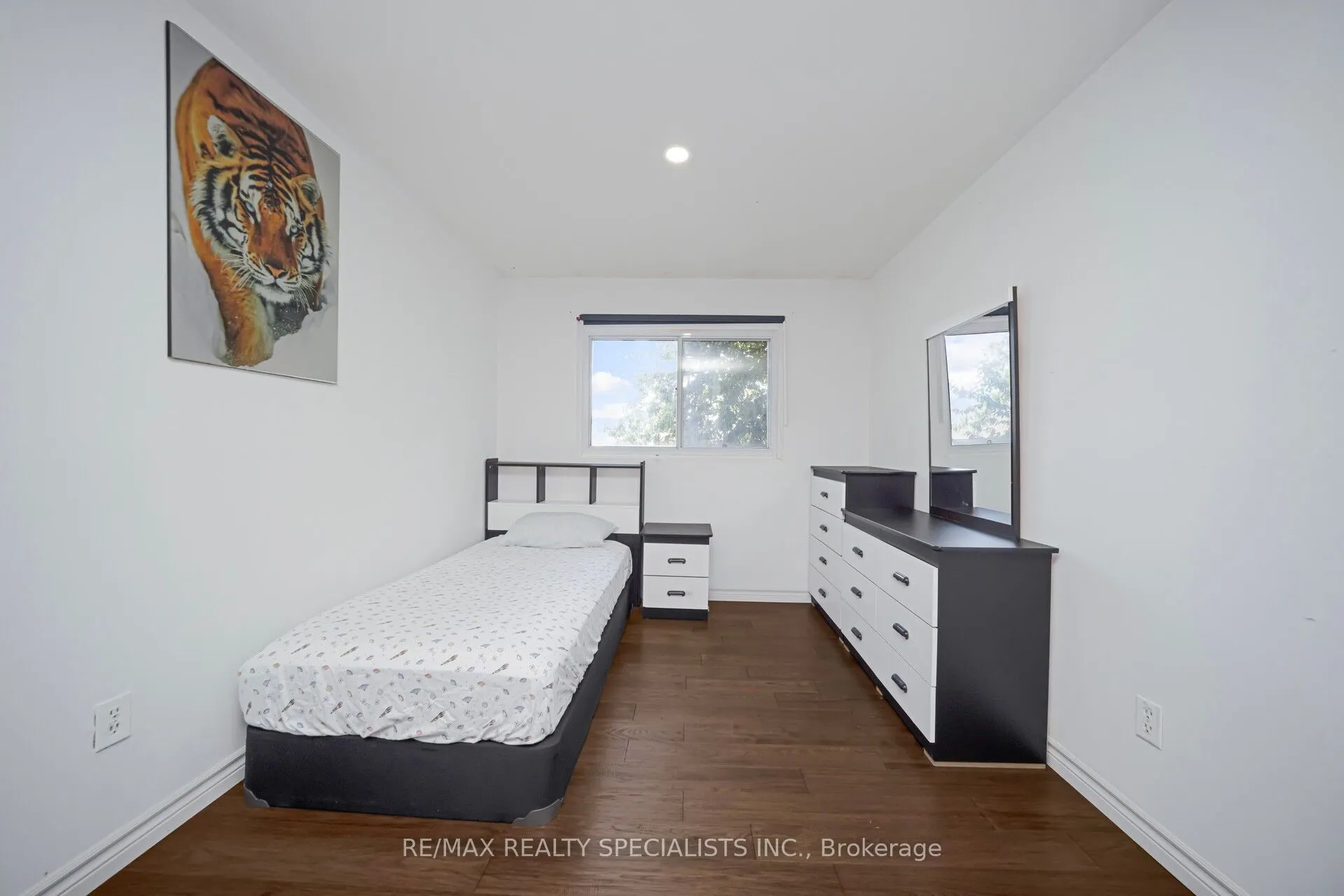 28 Lincoln Court, #28