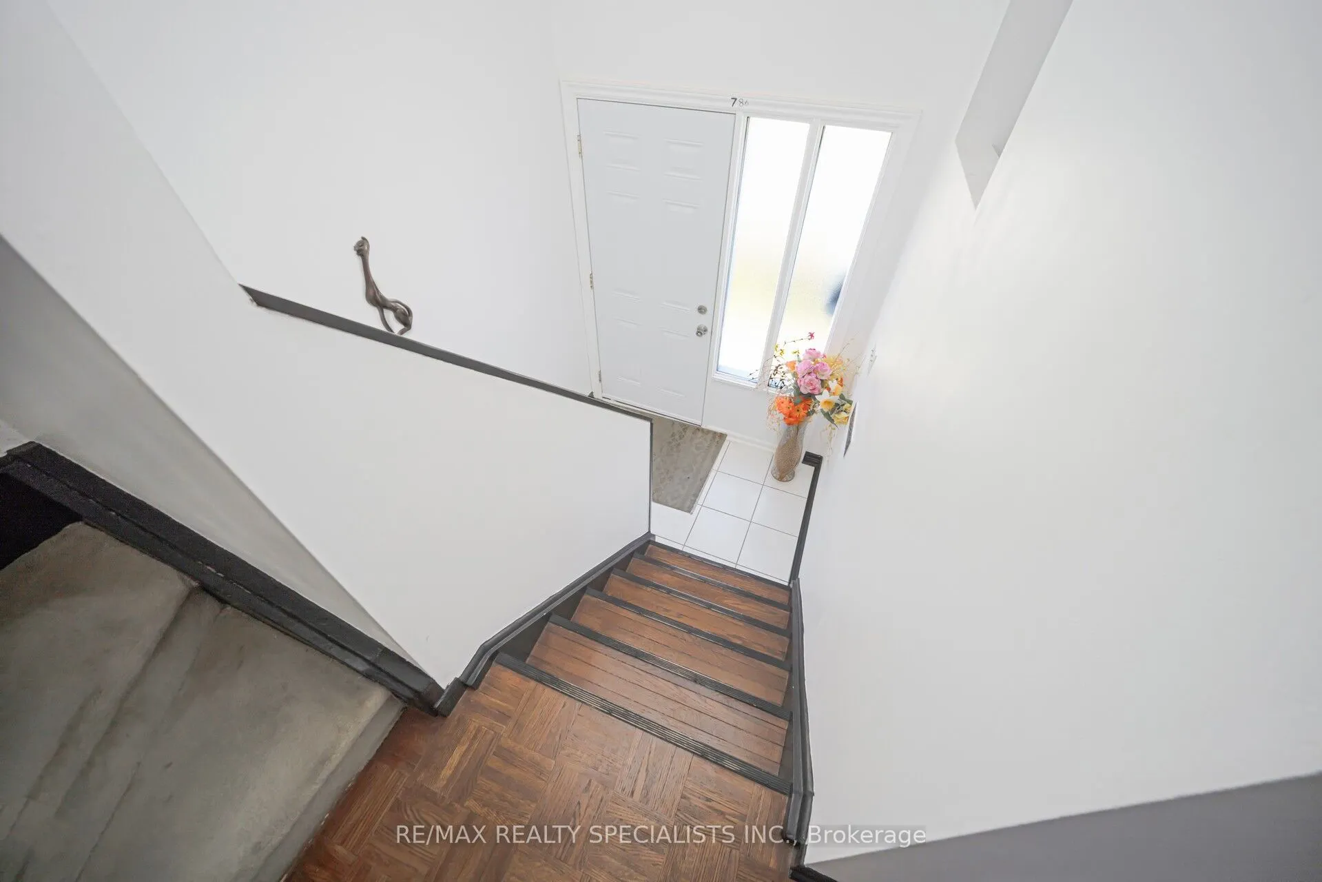 28 Lincoln Court, #28