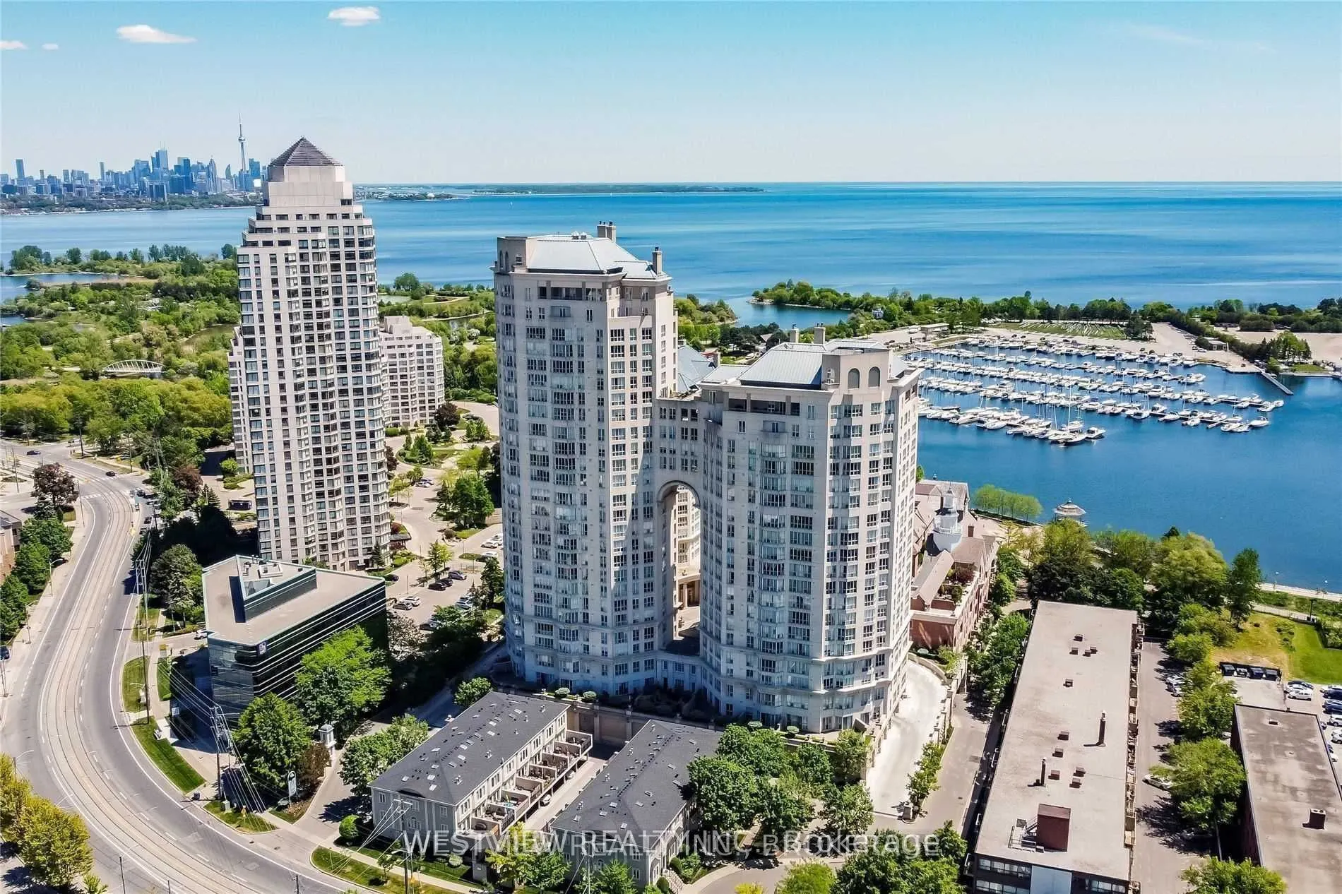 2285 Lake Shore Boulevard, #906