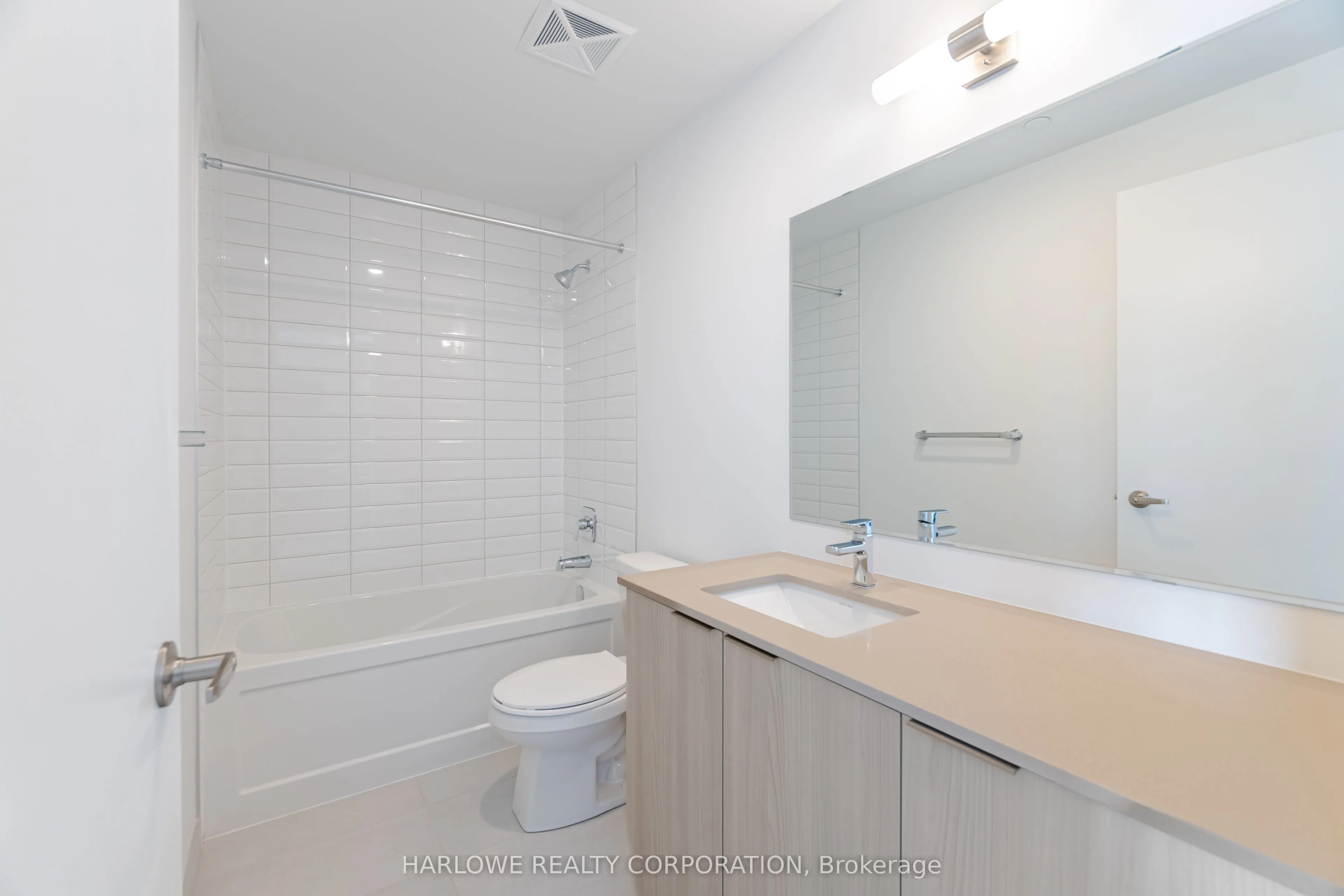 760 Whitlock Avenue, #206