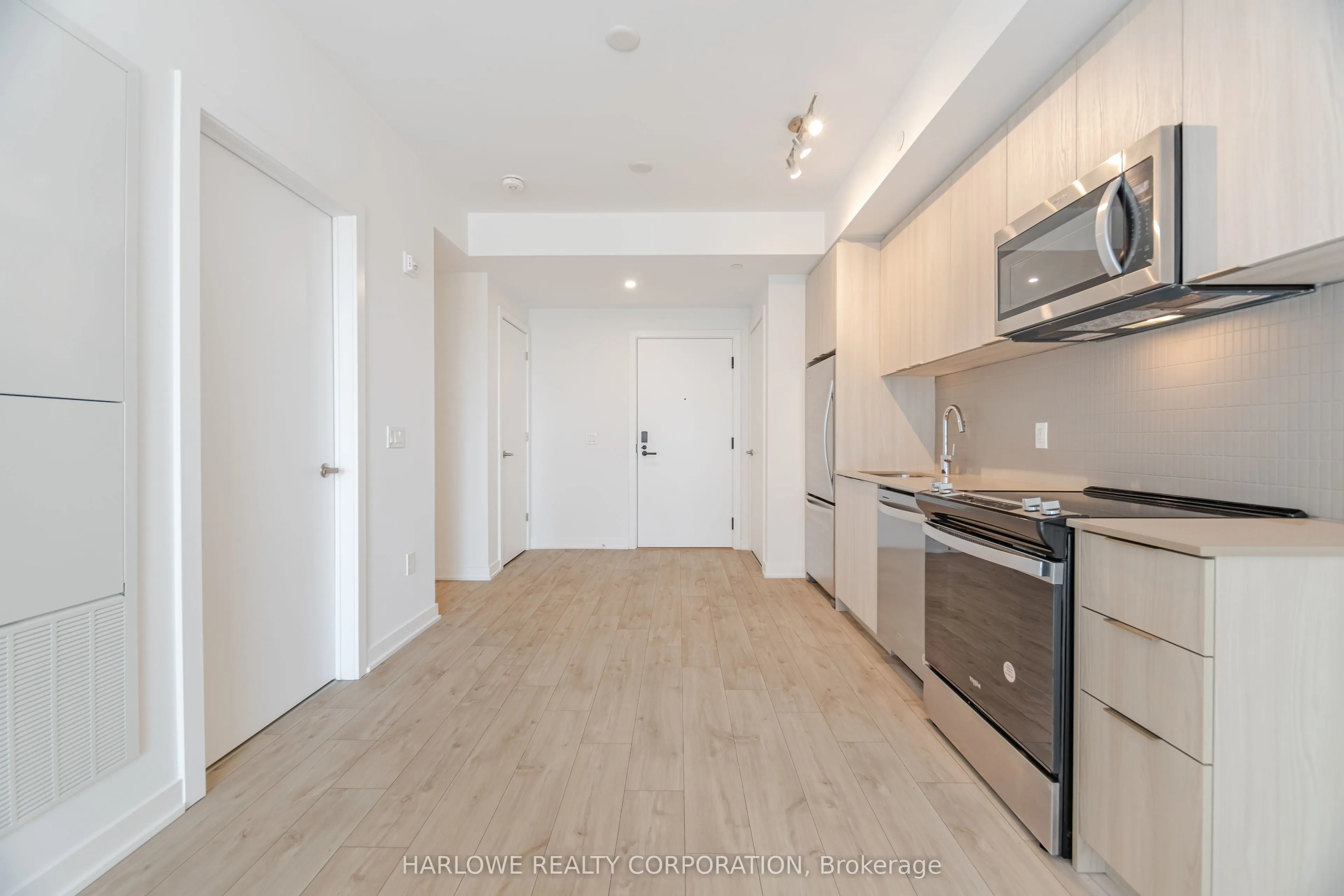 760 Whitlock Avenue, #206