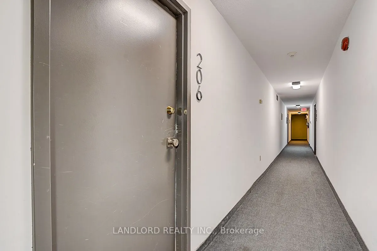 240 Durie Street, #206