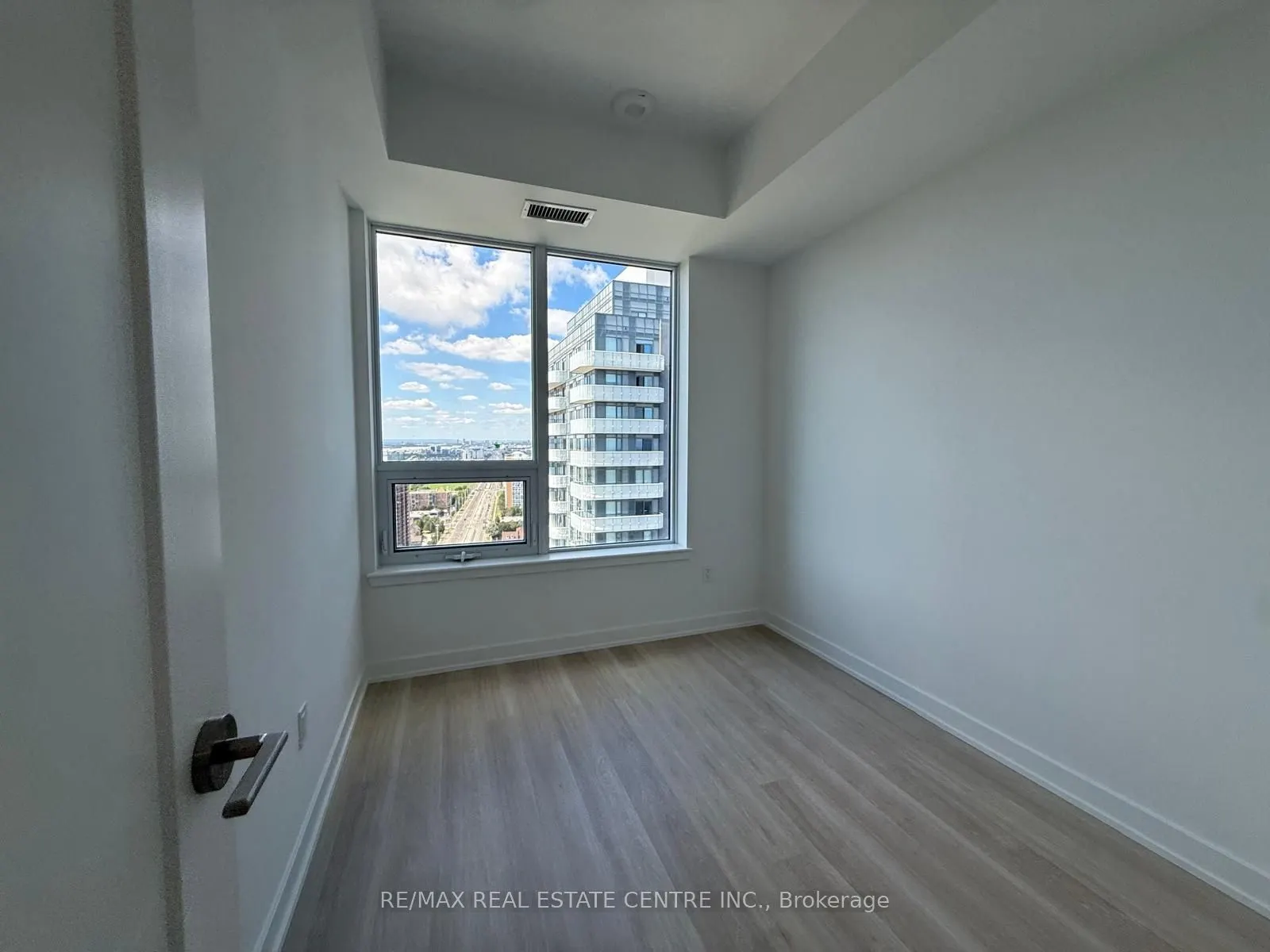 5105 Hurontario Street, #3008