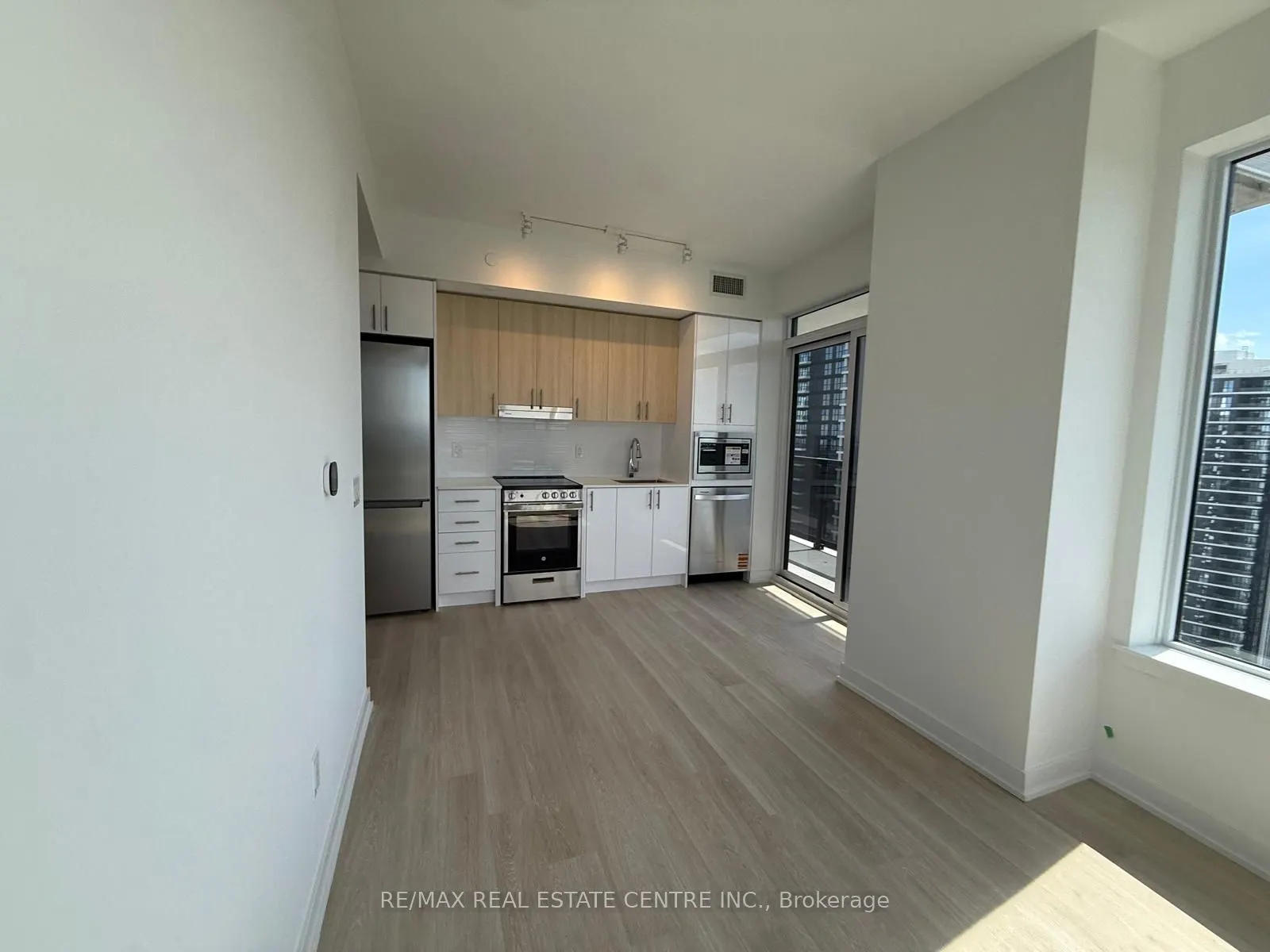 5105 Hurontario Street, #3008