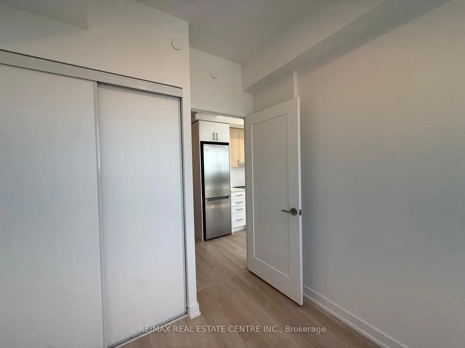 5105 Hurontario Street, #3008