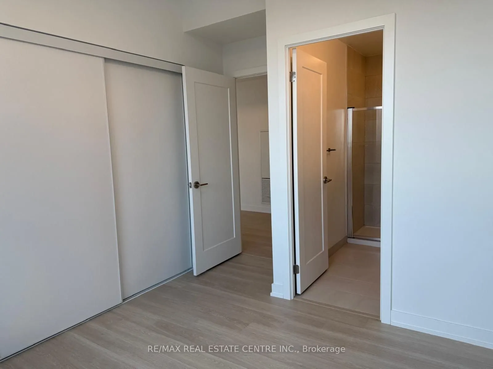 5105 Hurontario Street, #3008