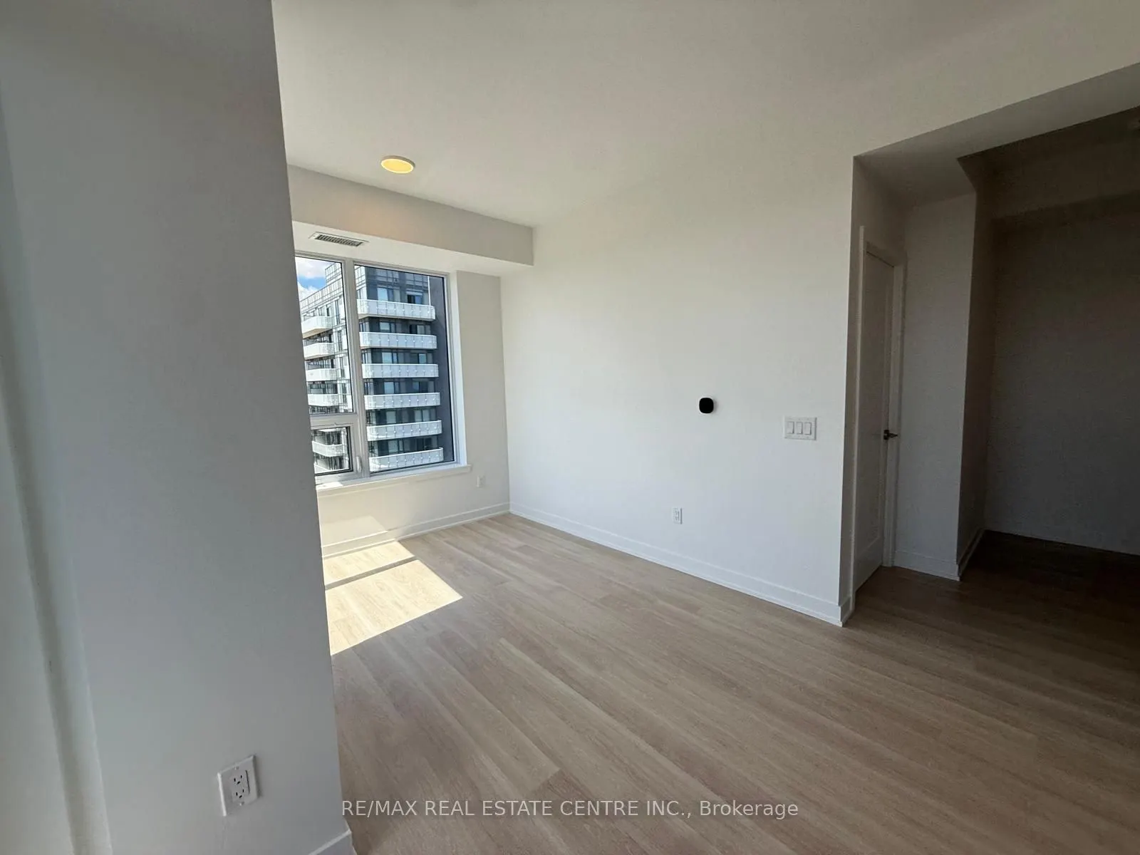 5105 Hurontario Street, #3008