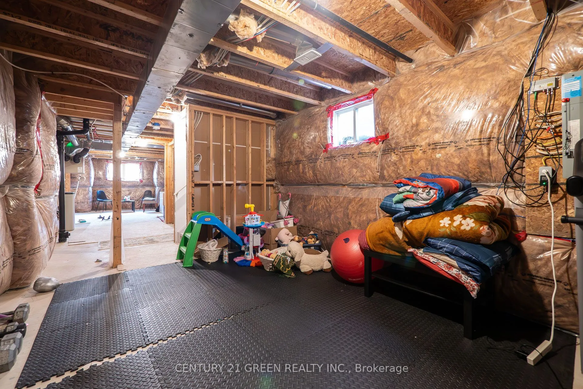 118 Bond Head Court