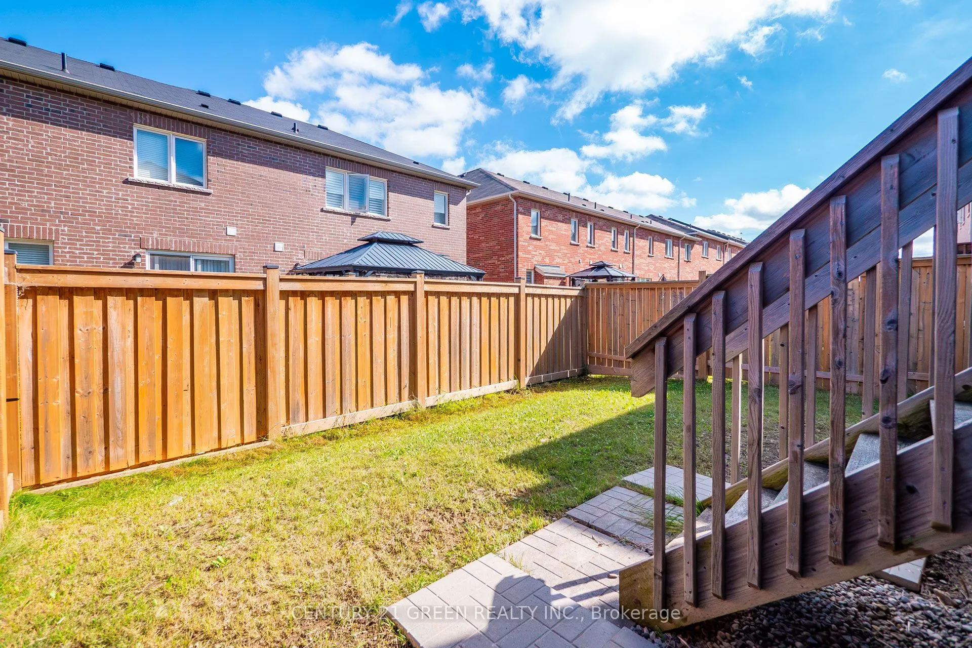 118 Bond Head Court