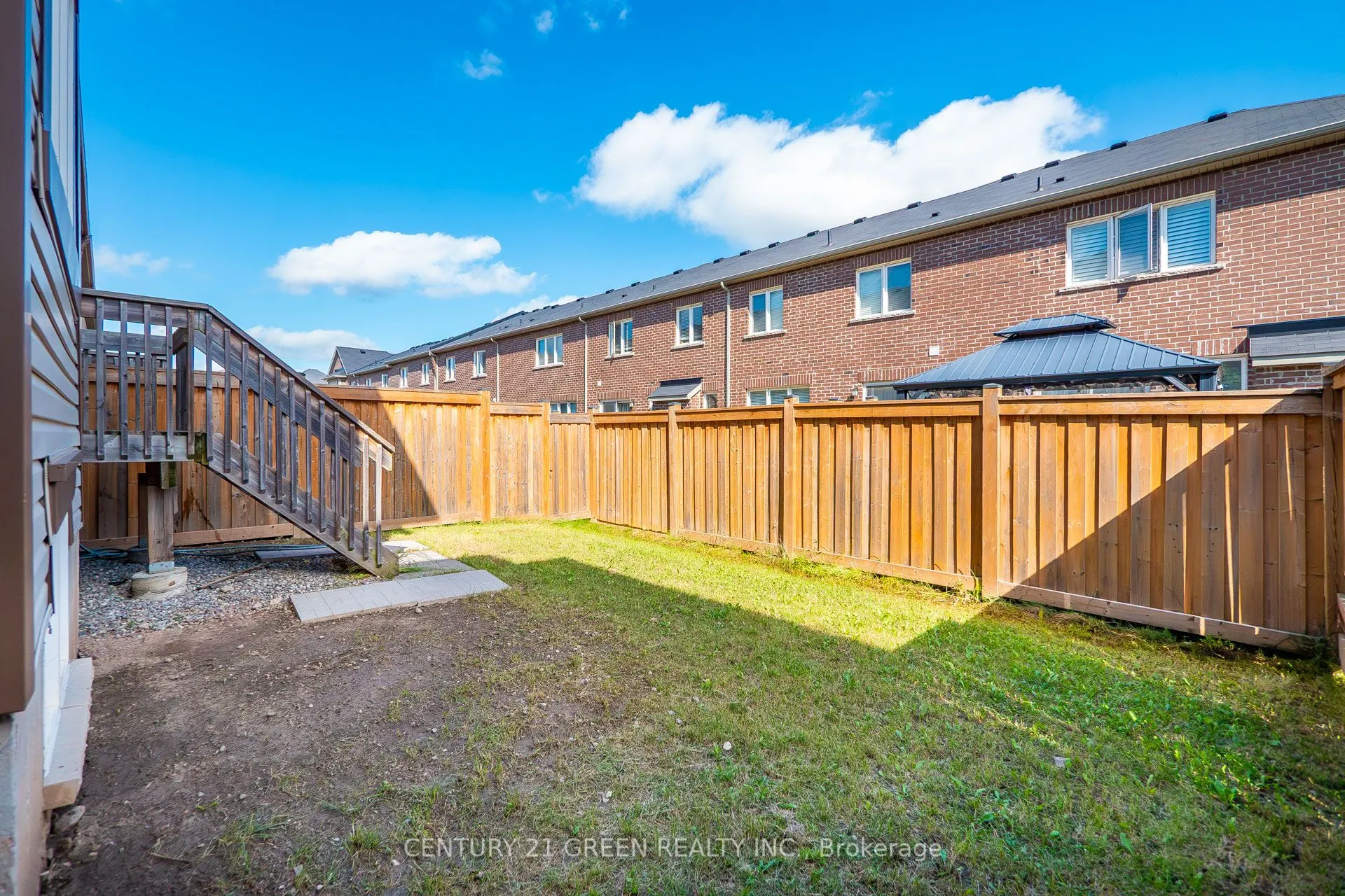 118 Bond Head Court