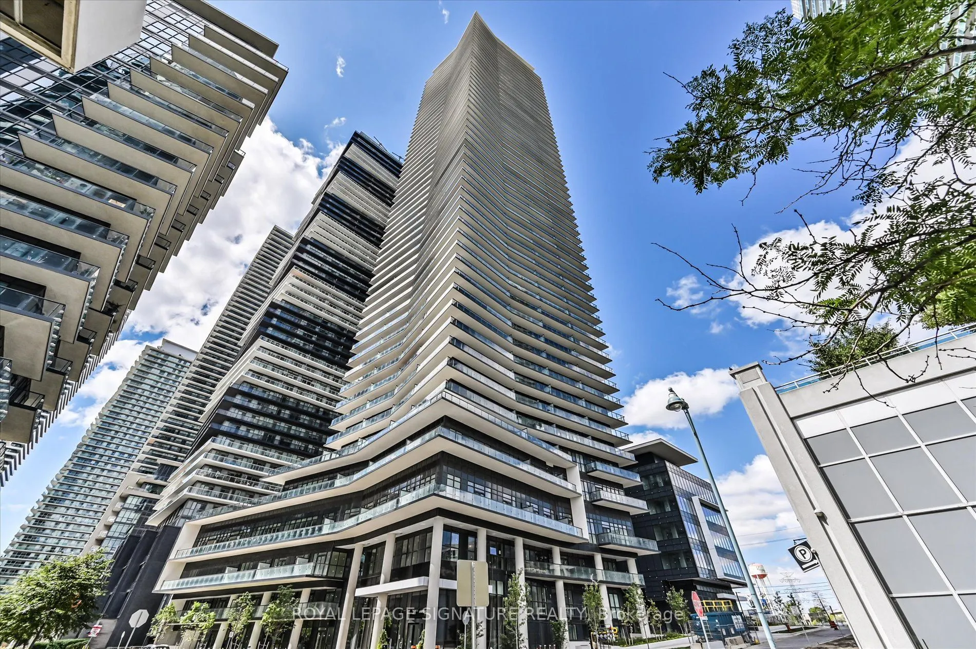 38 Annie Craig Drive, #3306