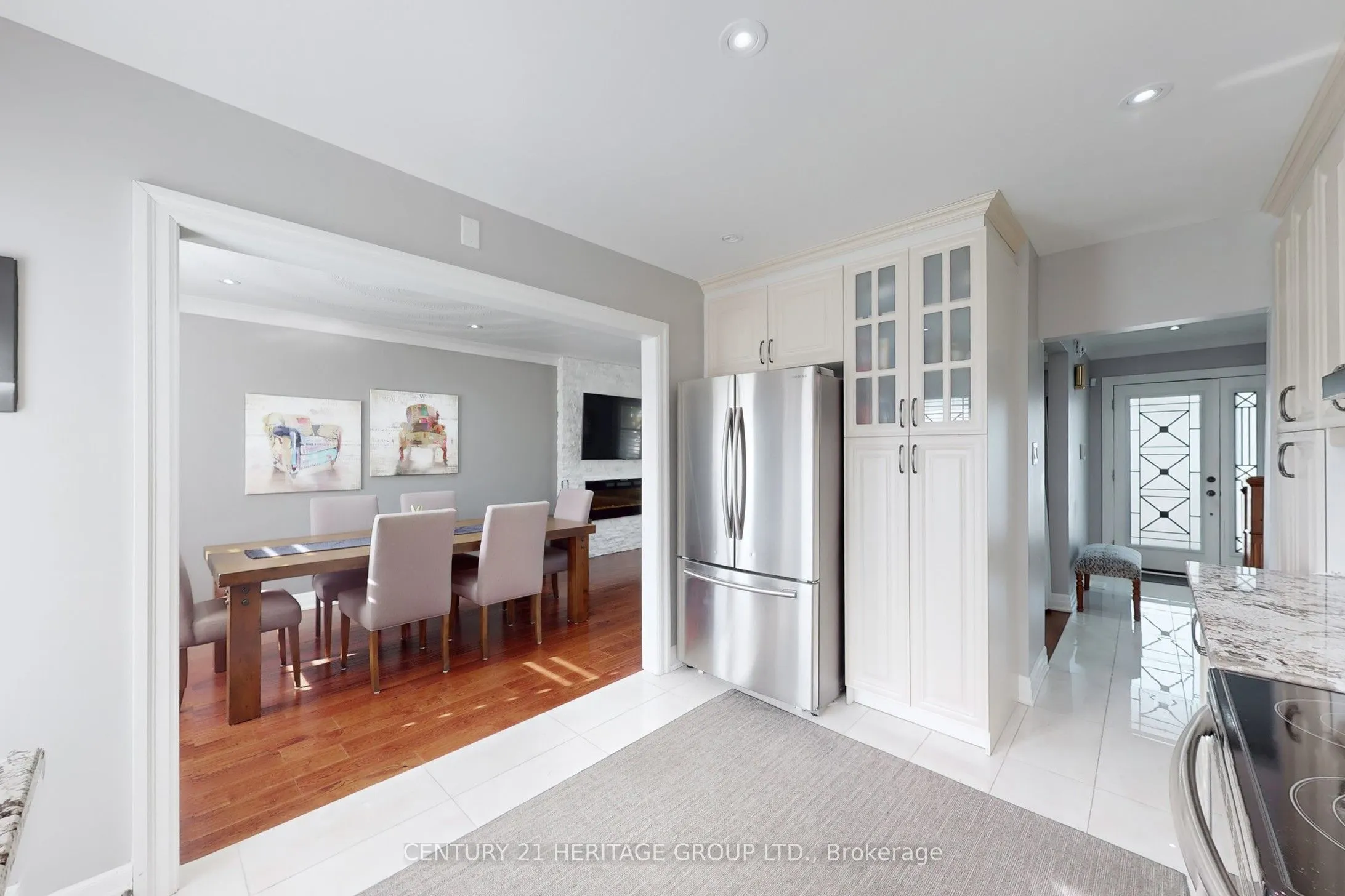 16 Marblehead Road