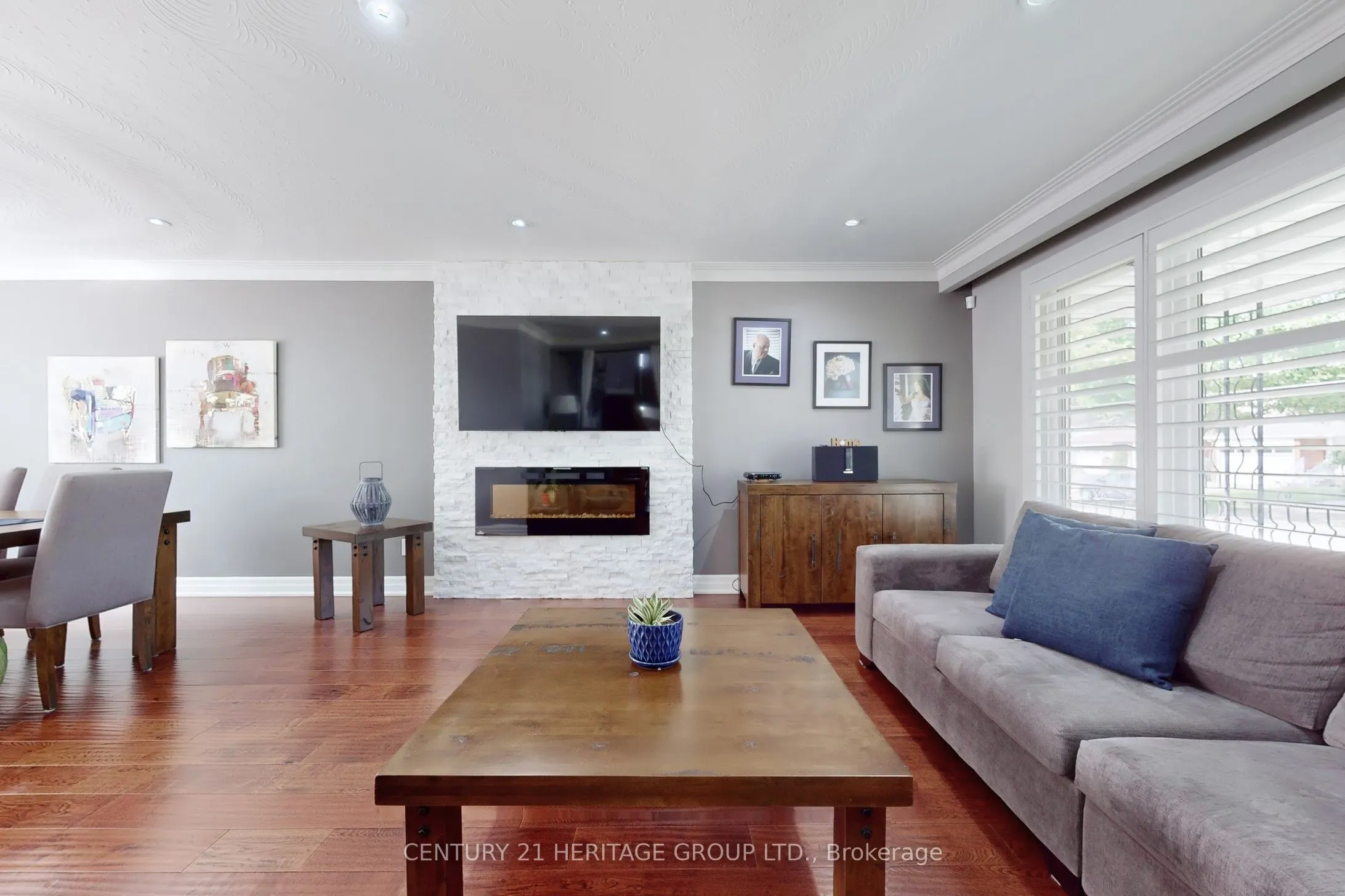16 Marblehead Road