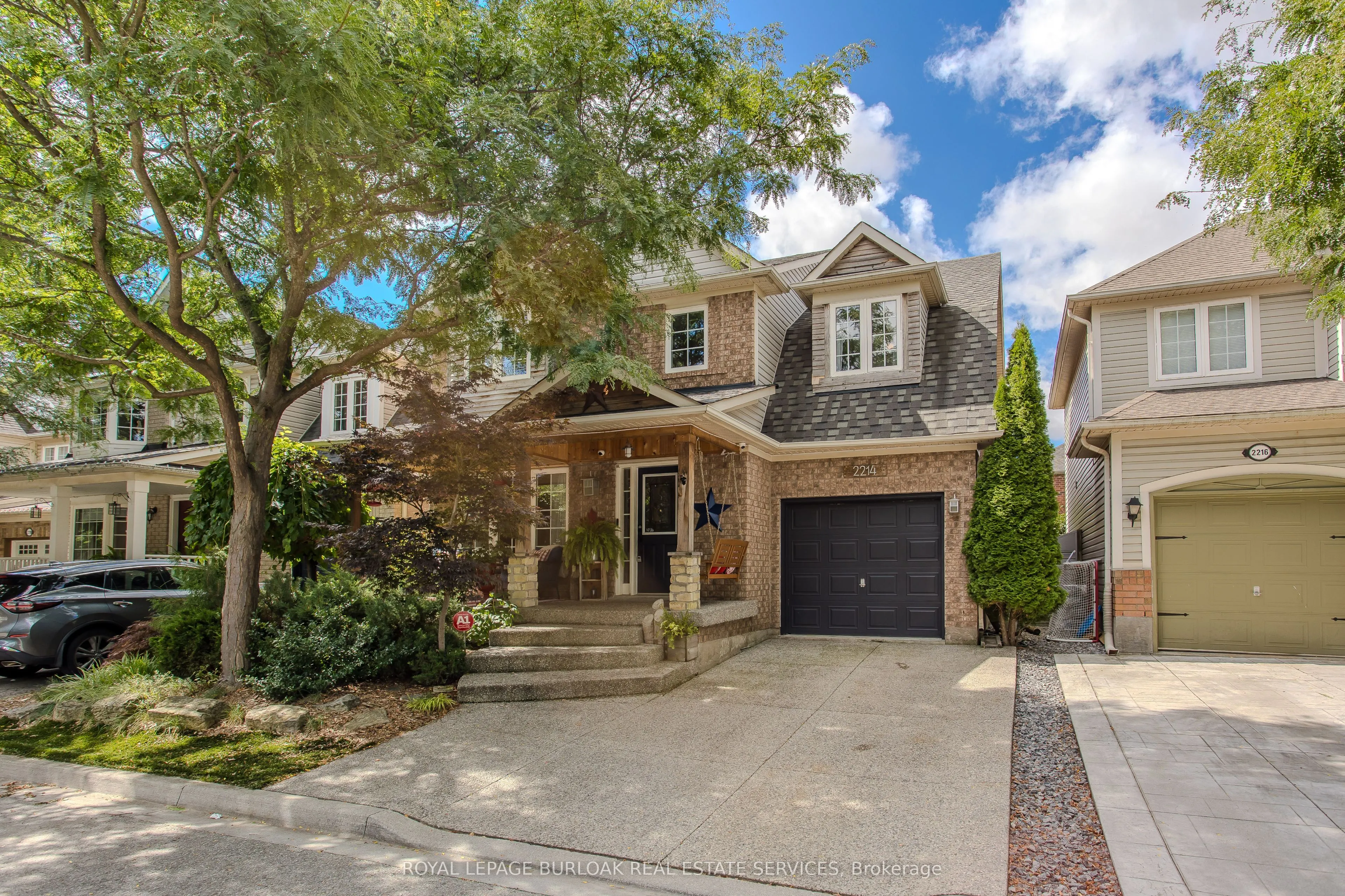 2214 Kenneth Crescent
