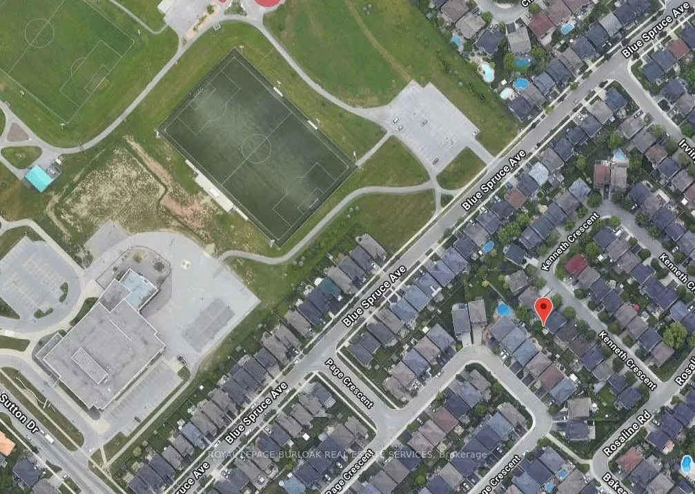 2214 Kenneth Crescent