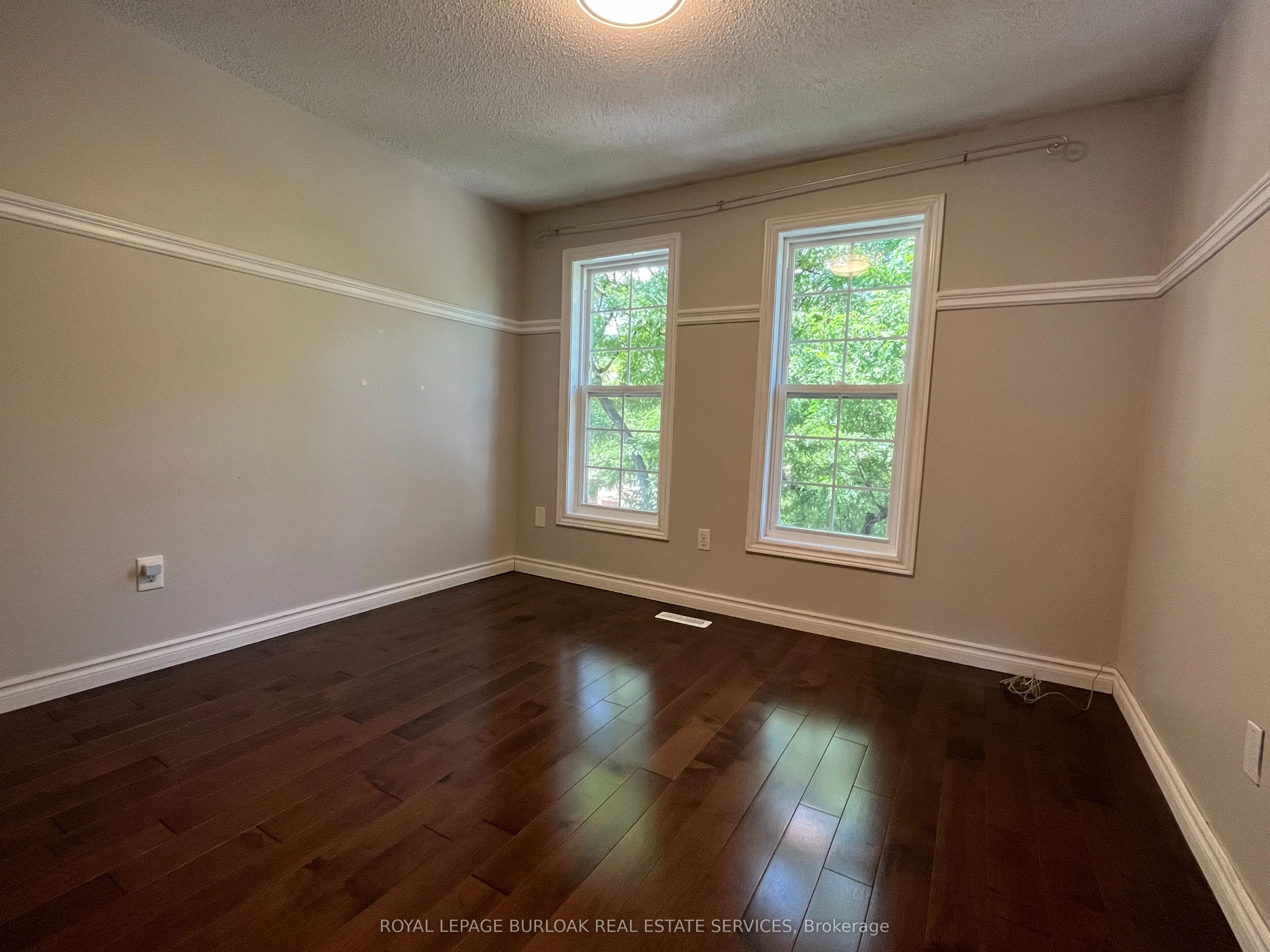 2272 Mowat Avenue, #68