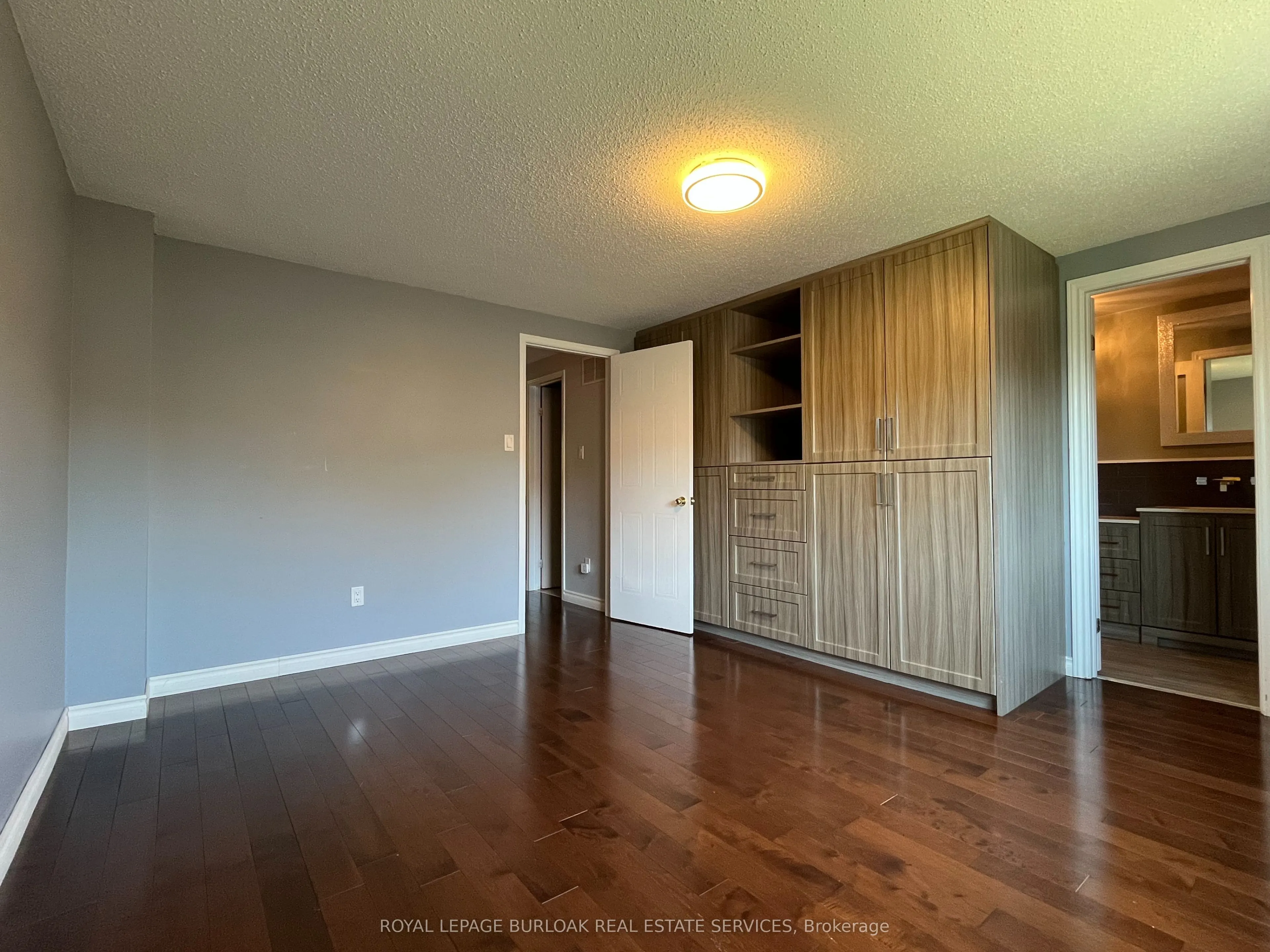 2272 Mowat Avenue, #68