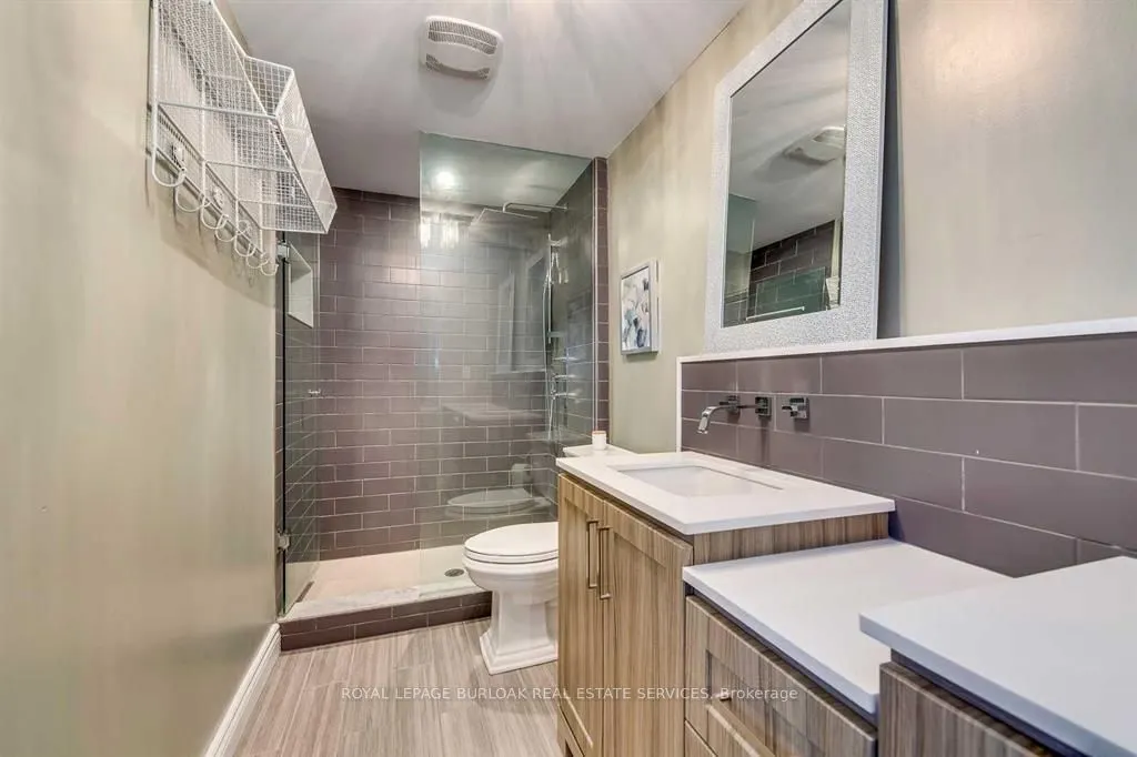 2272 Mowat Avenue, #68