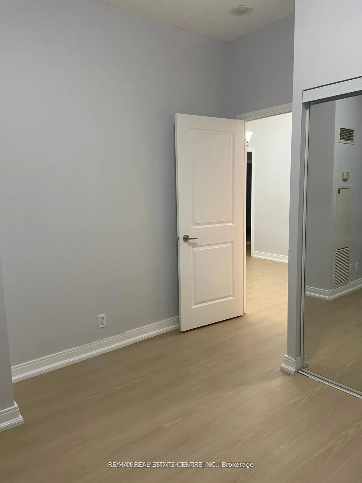 80 Absolute Avenue, #103