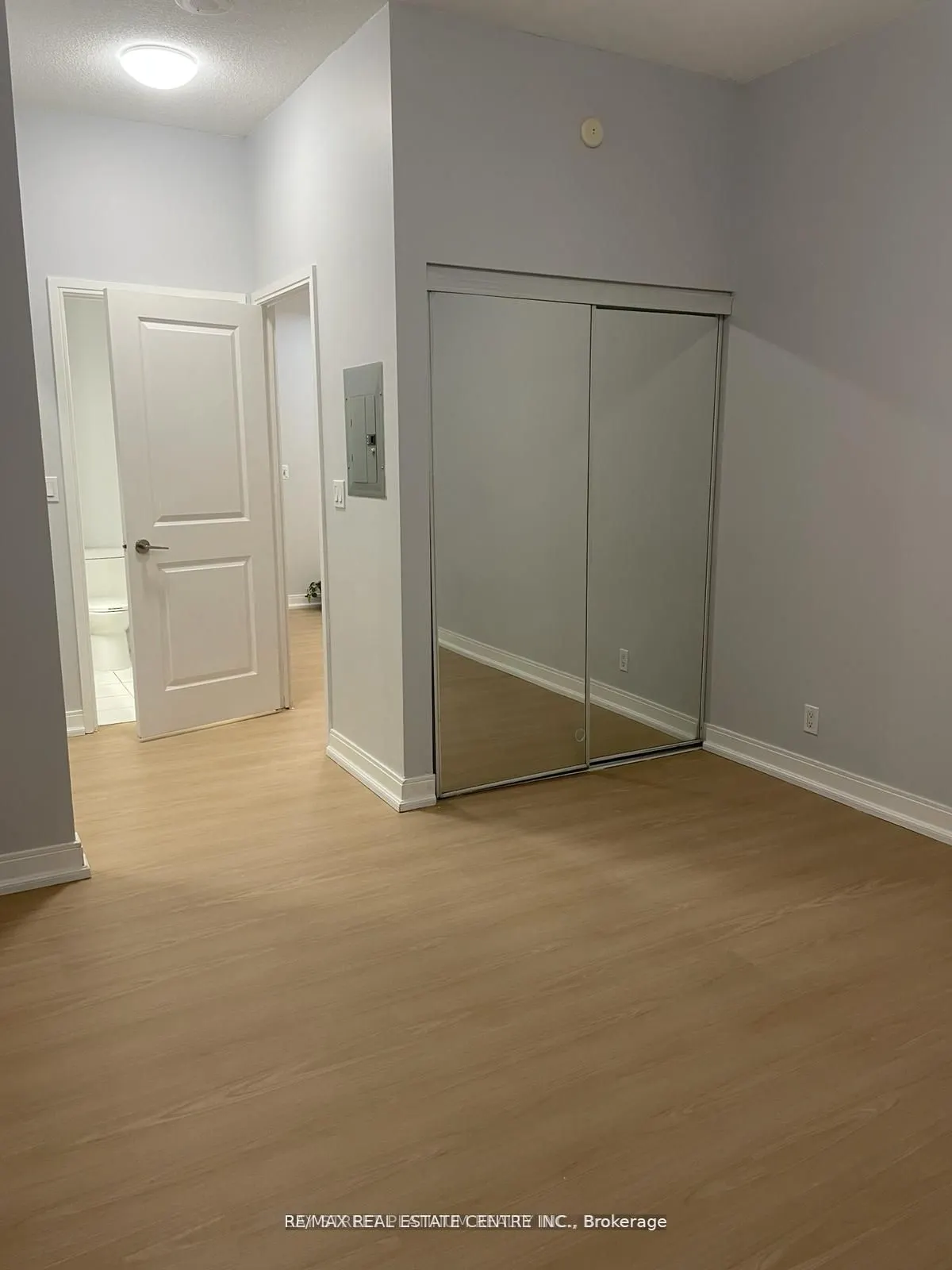 80 Absolute Avenue, #103