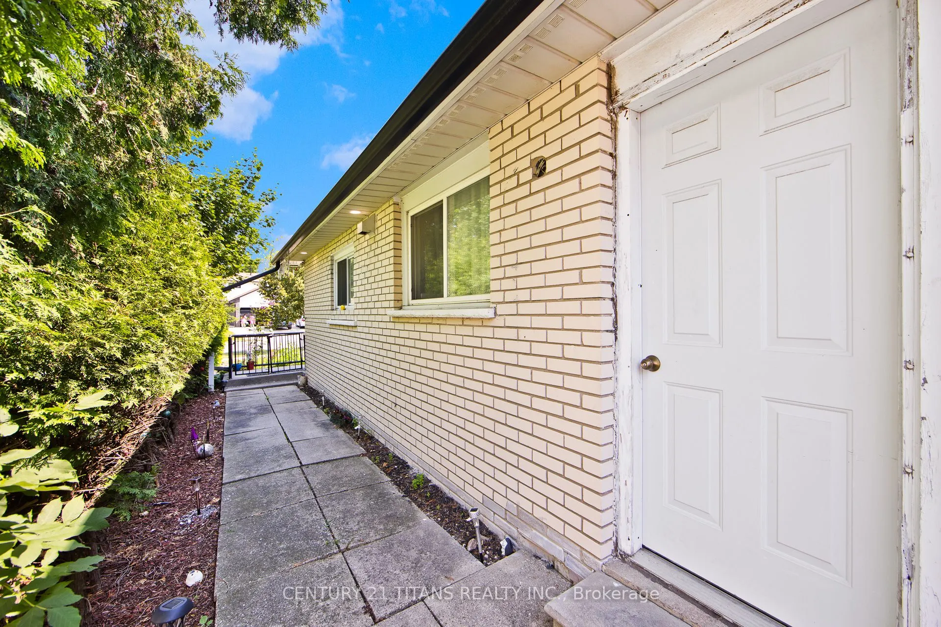 7606 Netherwood Road