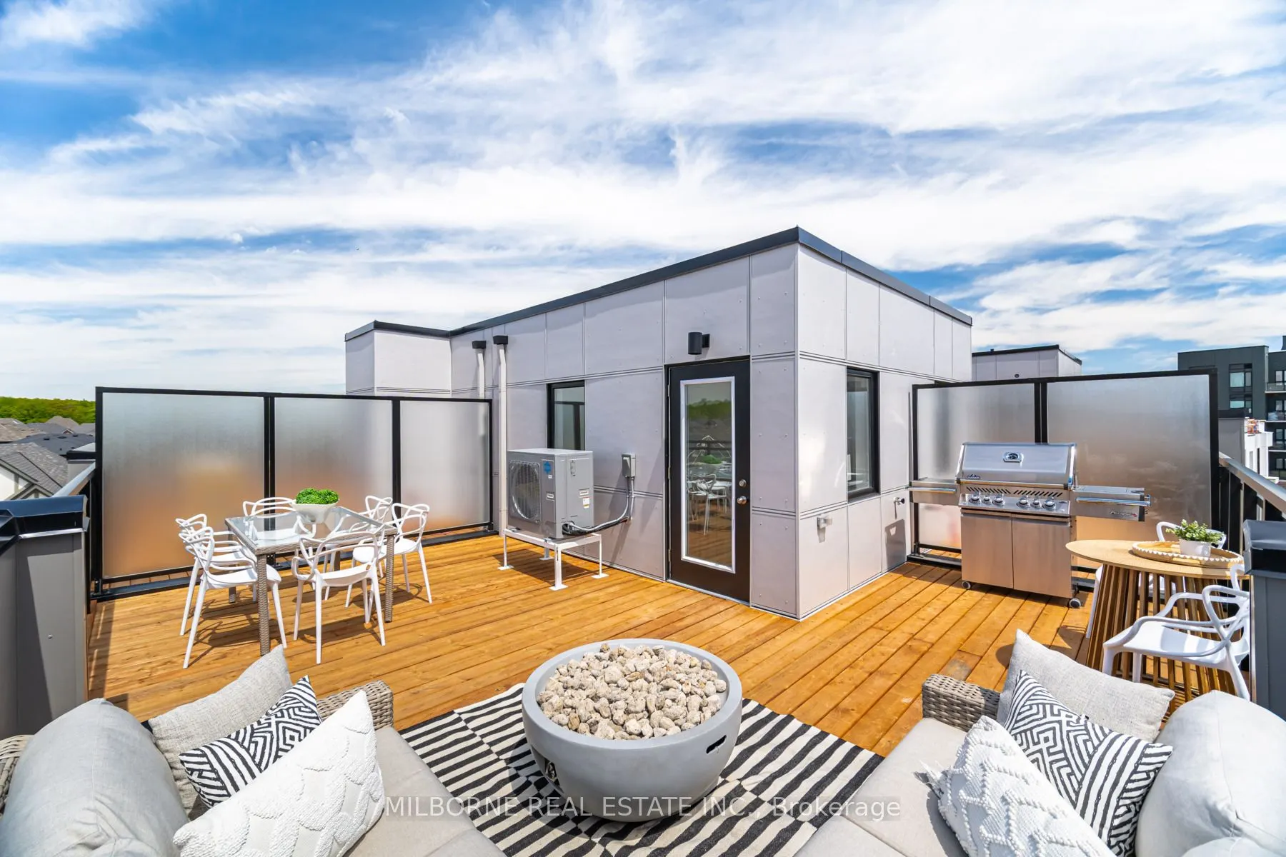 290 Ironside Drive N, #24