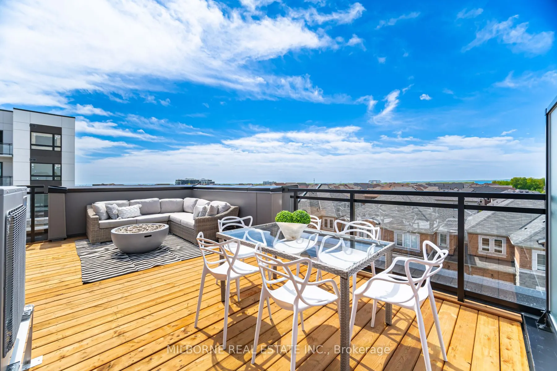 290 Ironside Drive N, #24