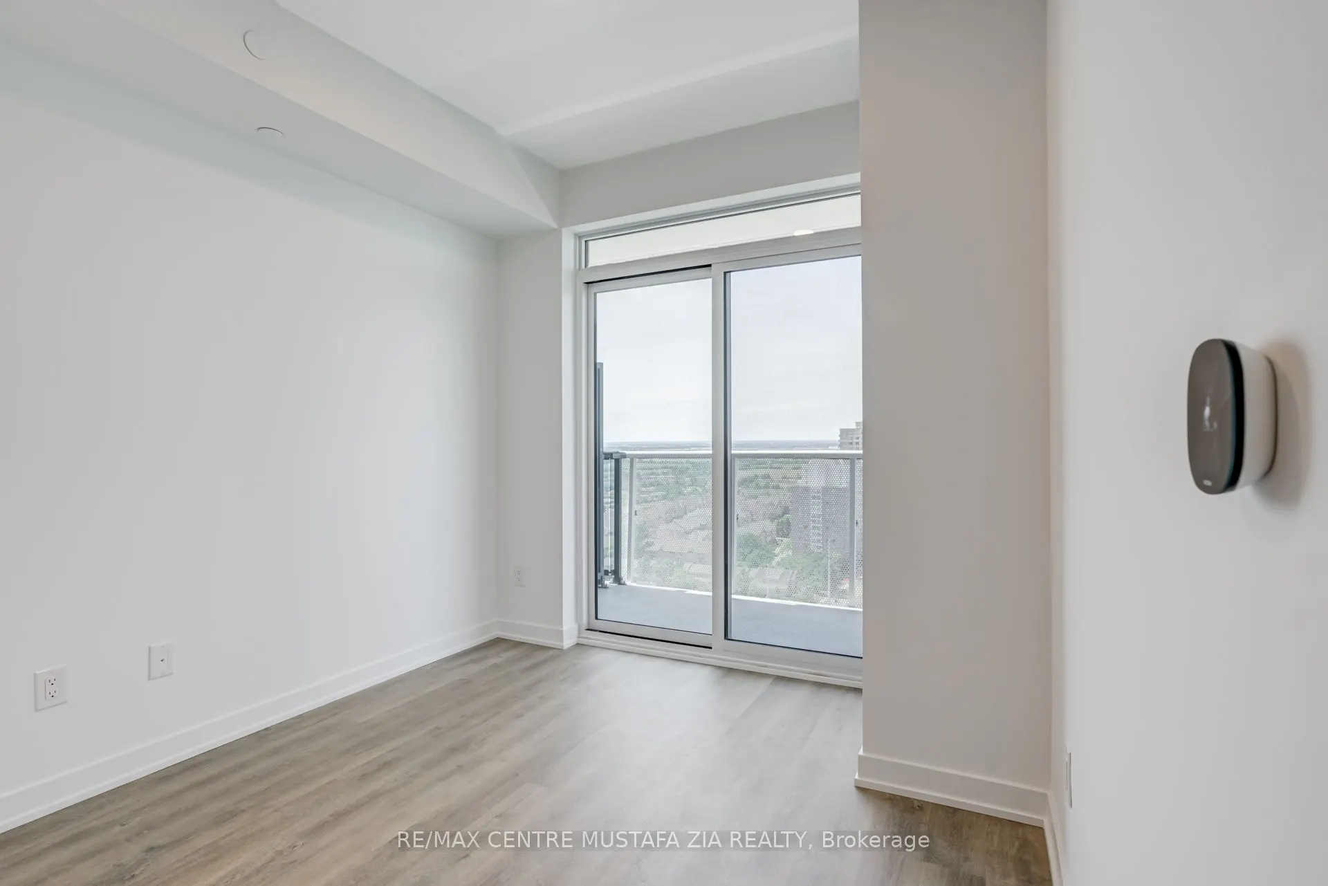 5105 Hurontario Street, #1811
