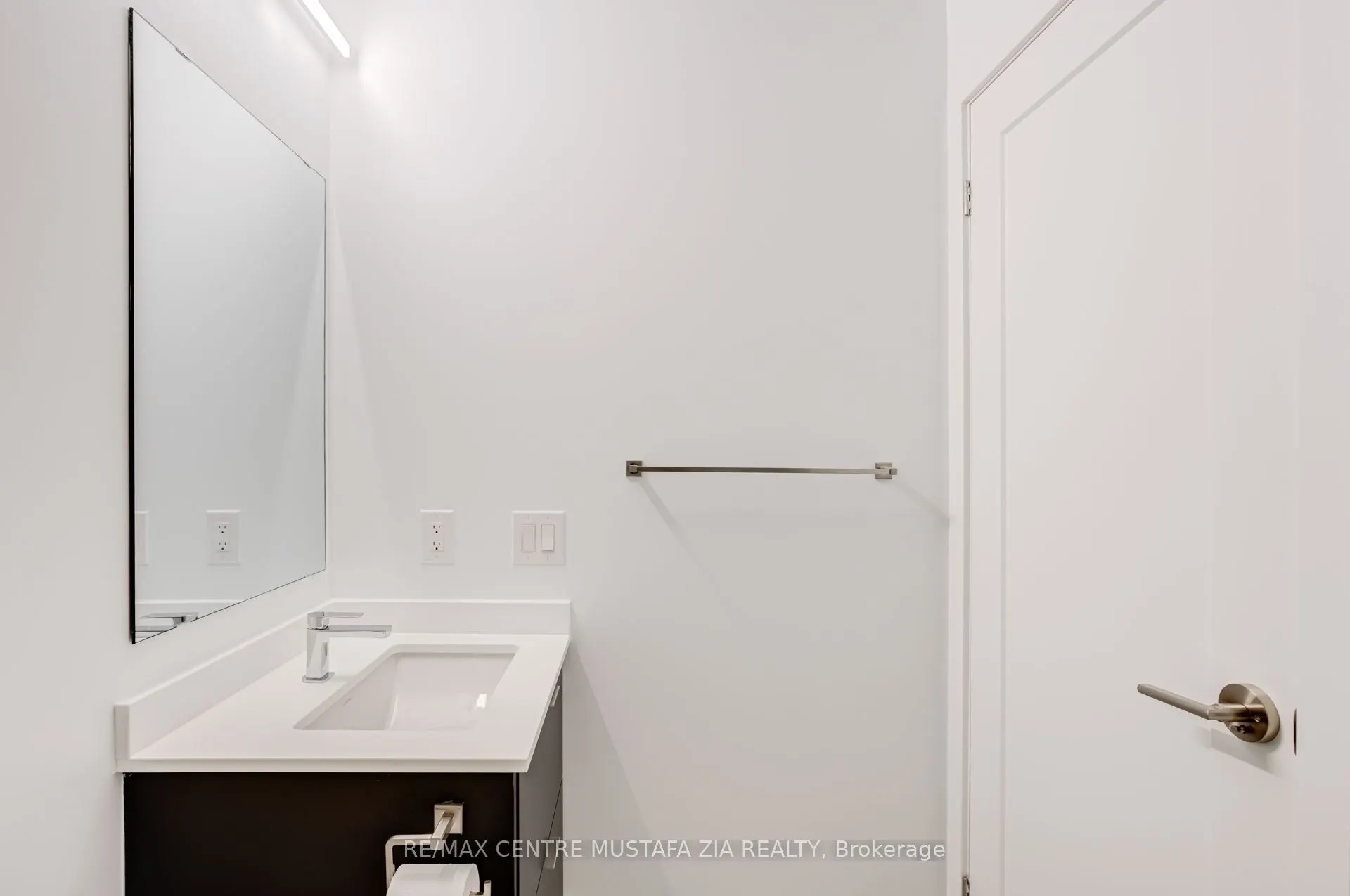 5105 Hurontario Street, #1811