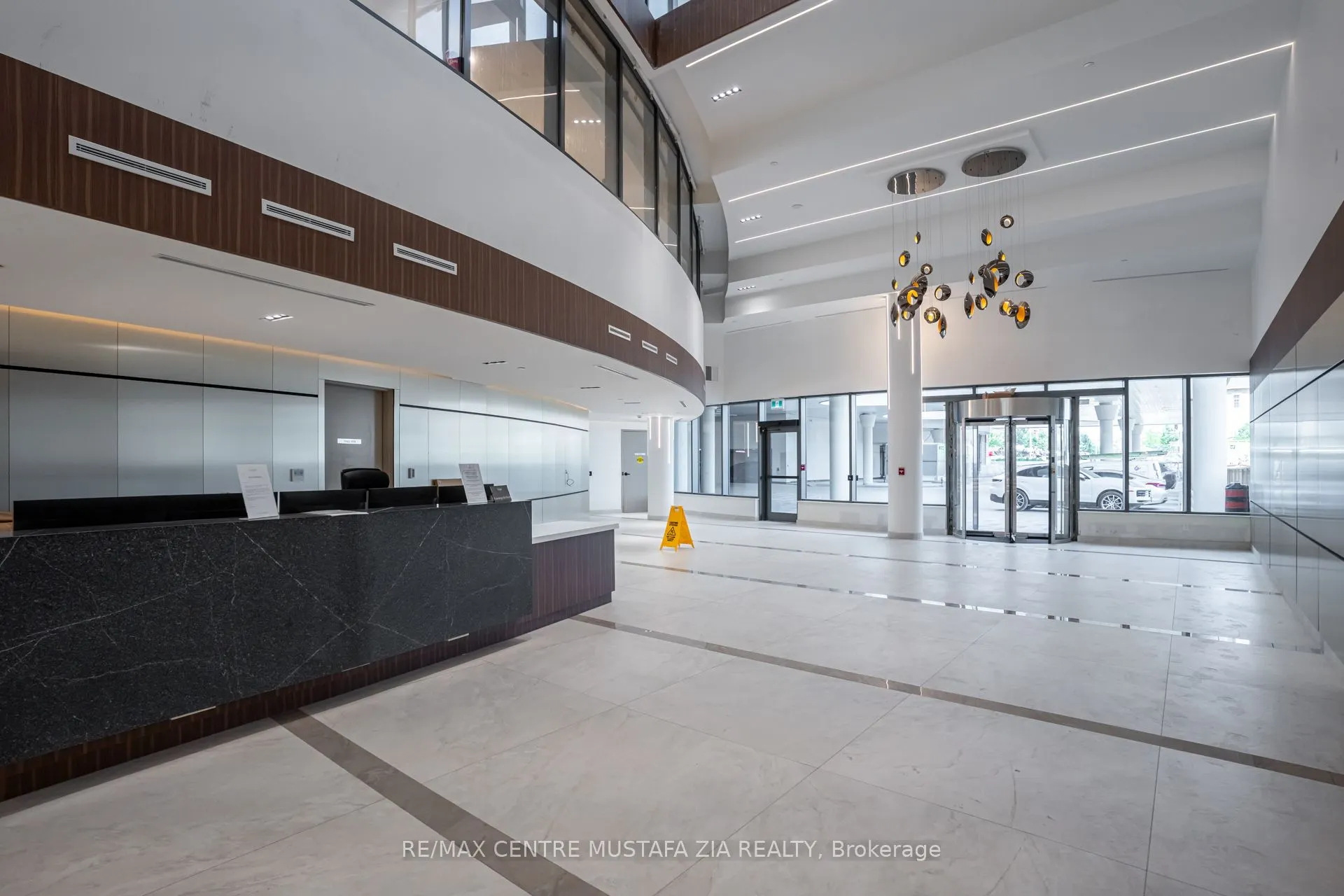 5105 Hurontario Street, #1811