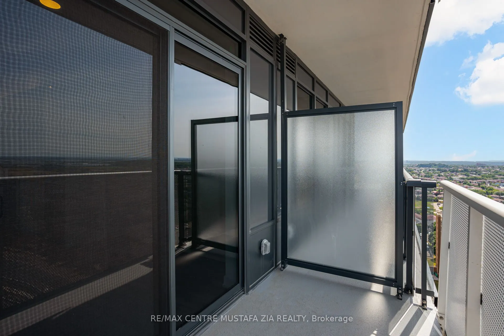 5105 Hurontario Street, #1811
