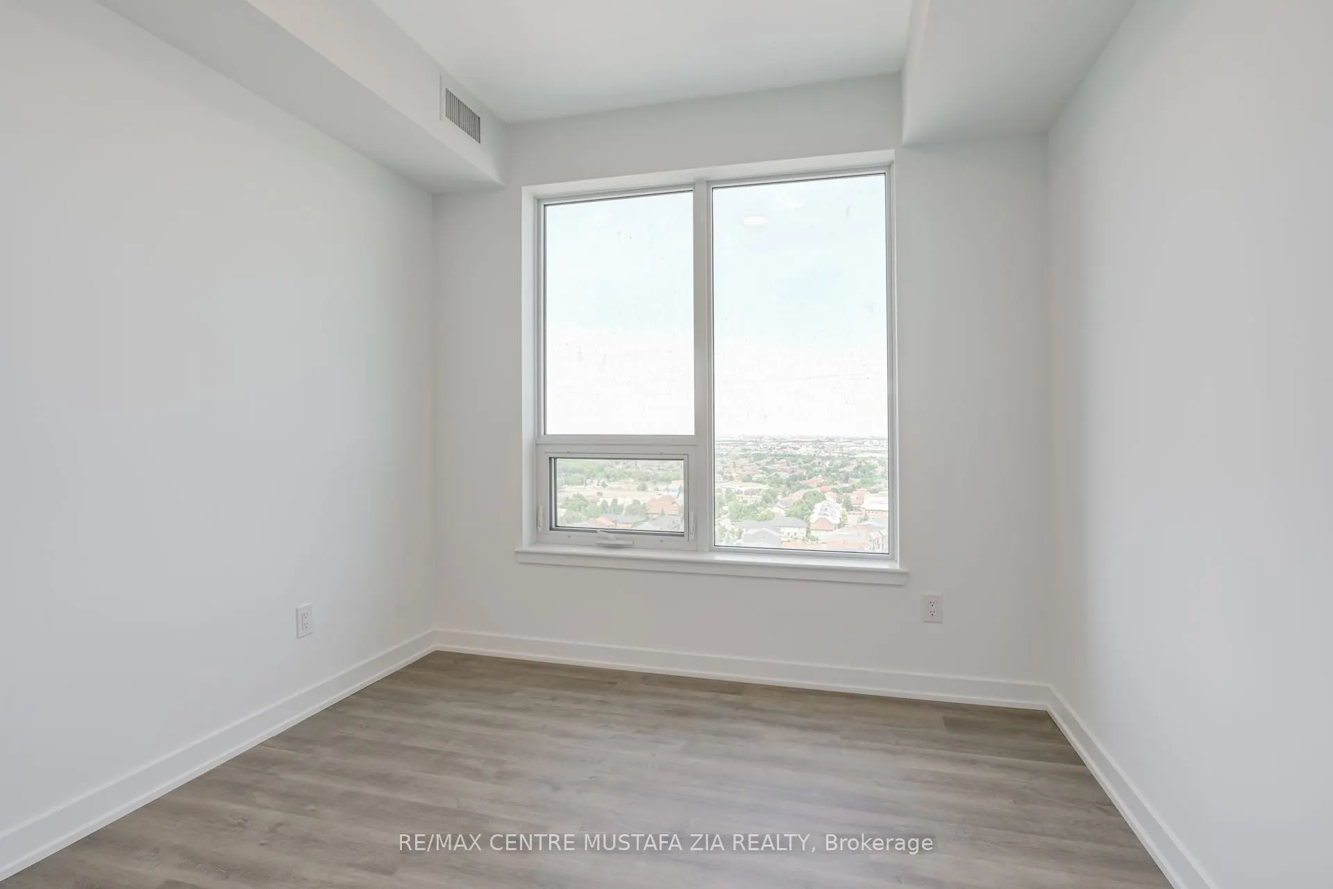 5105 Hurontario Street, #1811