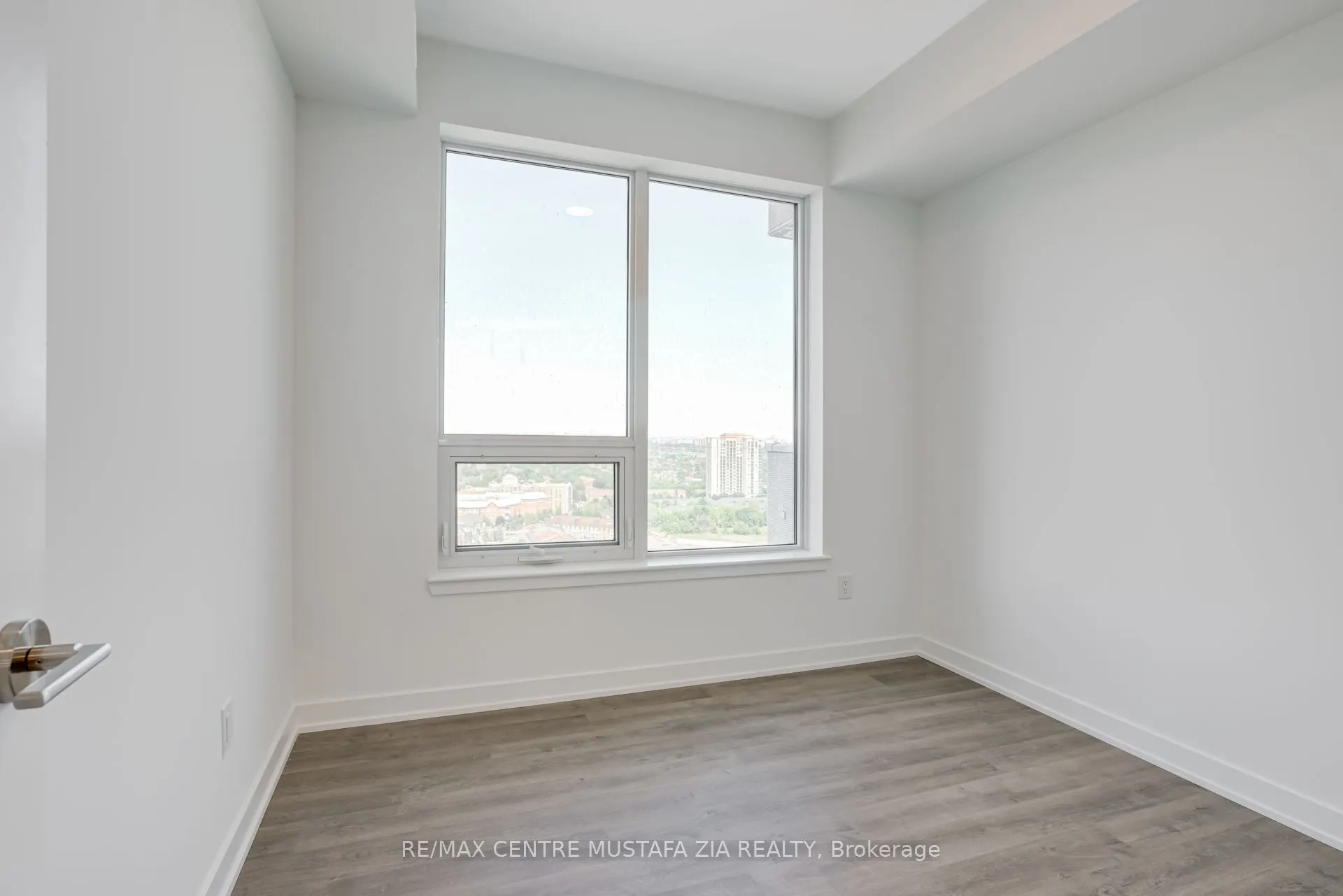 5105 Hurontario Street, #1811