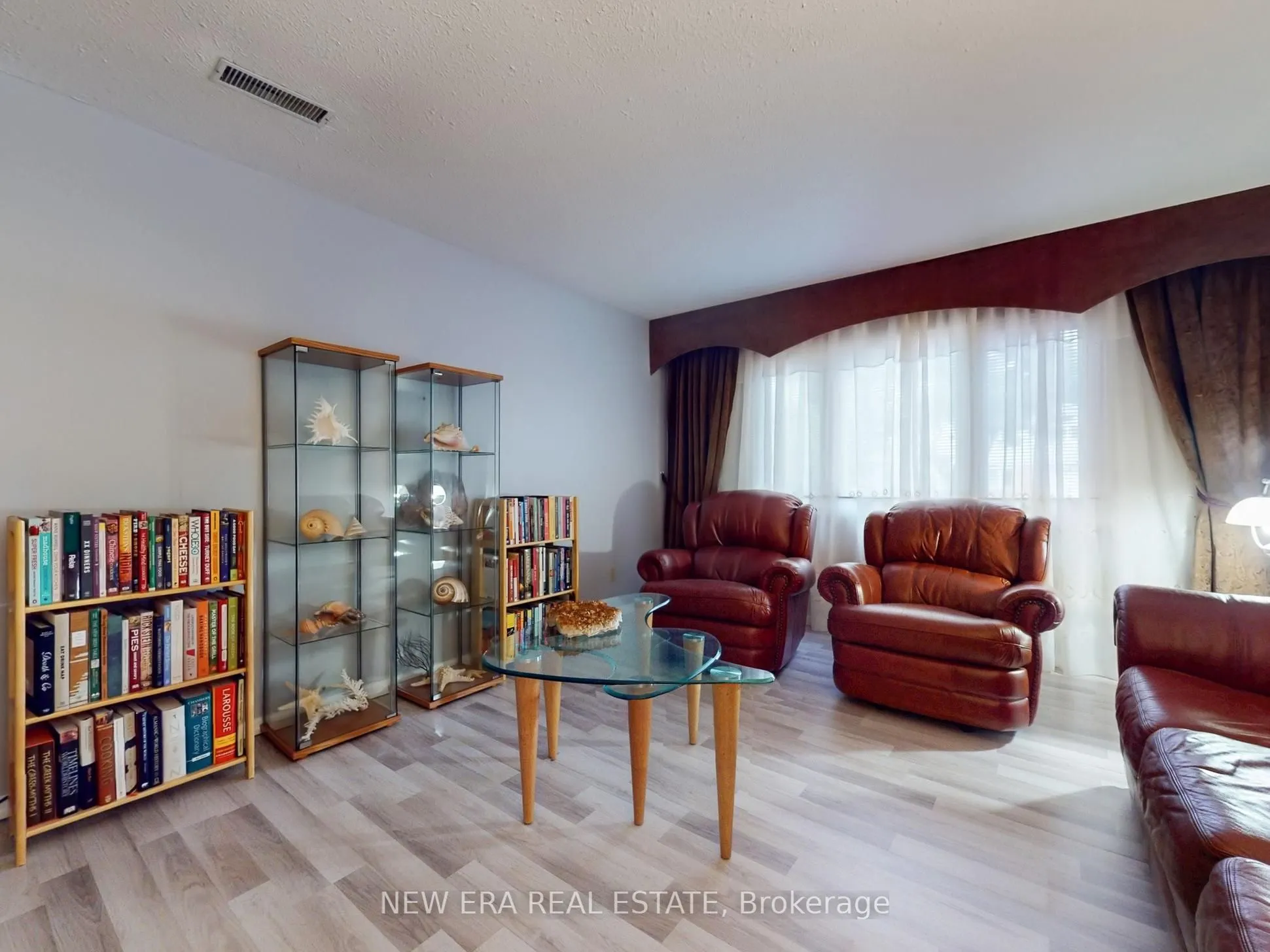 2669 Inlake Court