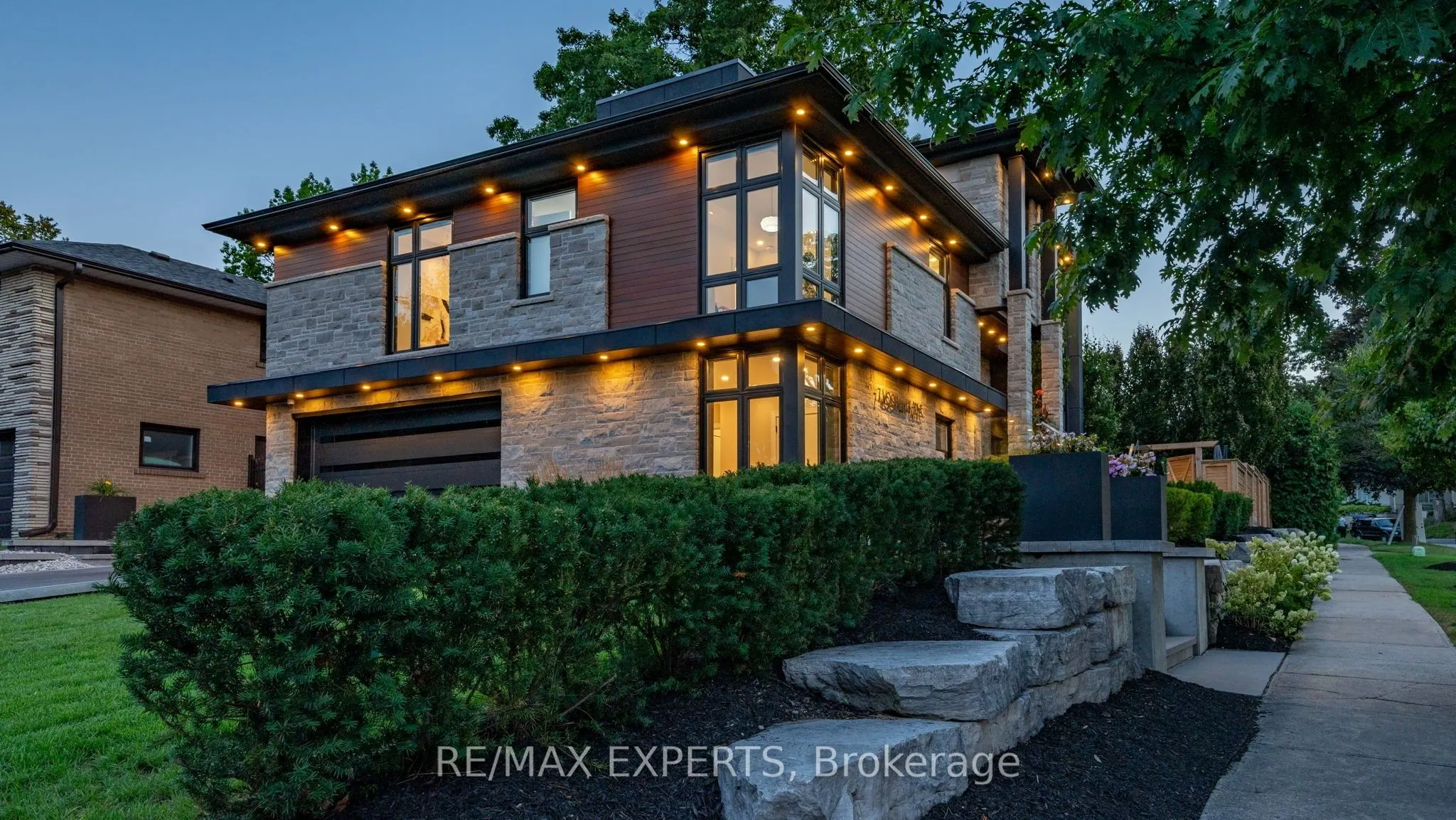 7 Woodvalley Drive