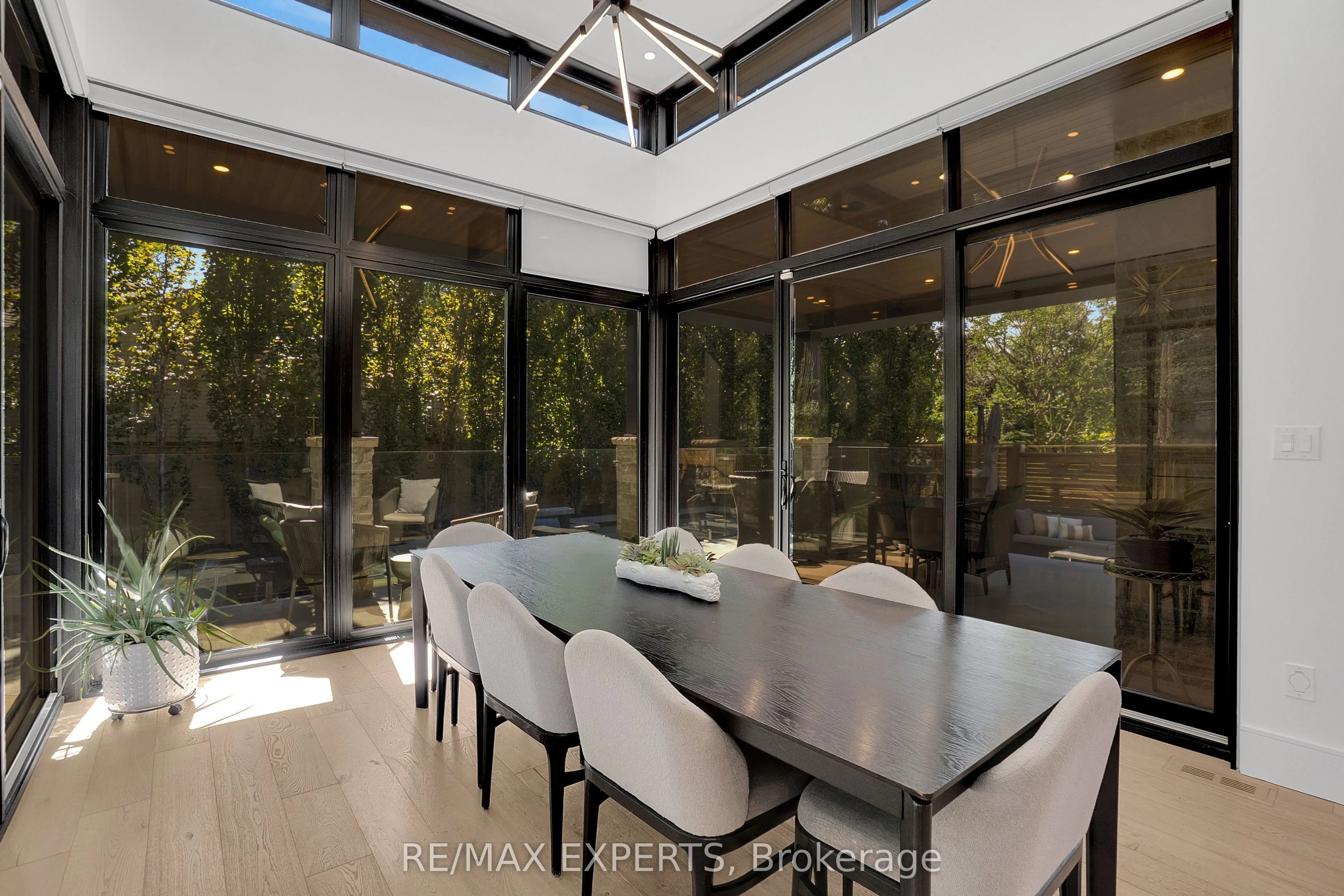 7 Woodvalley Drive