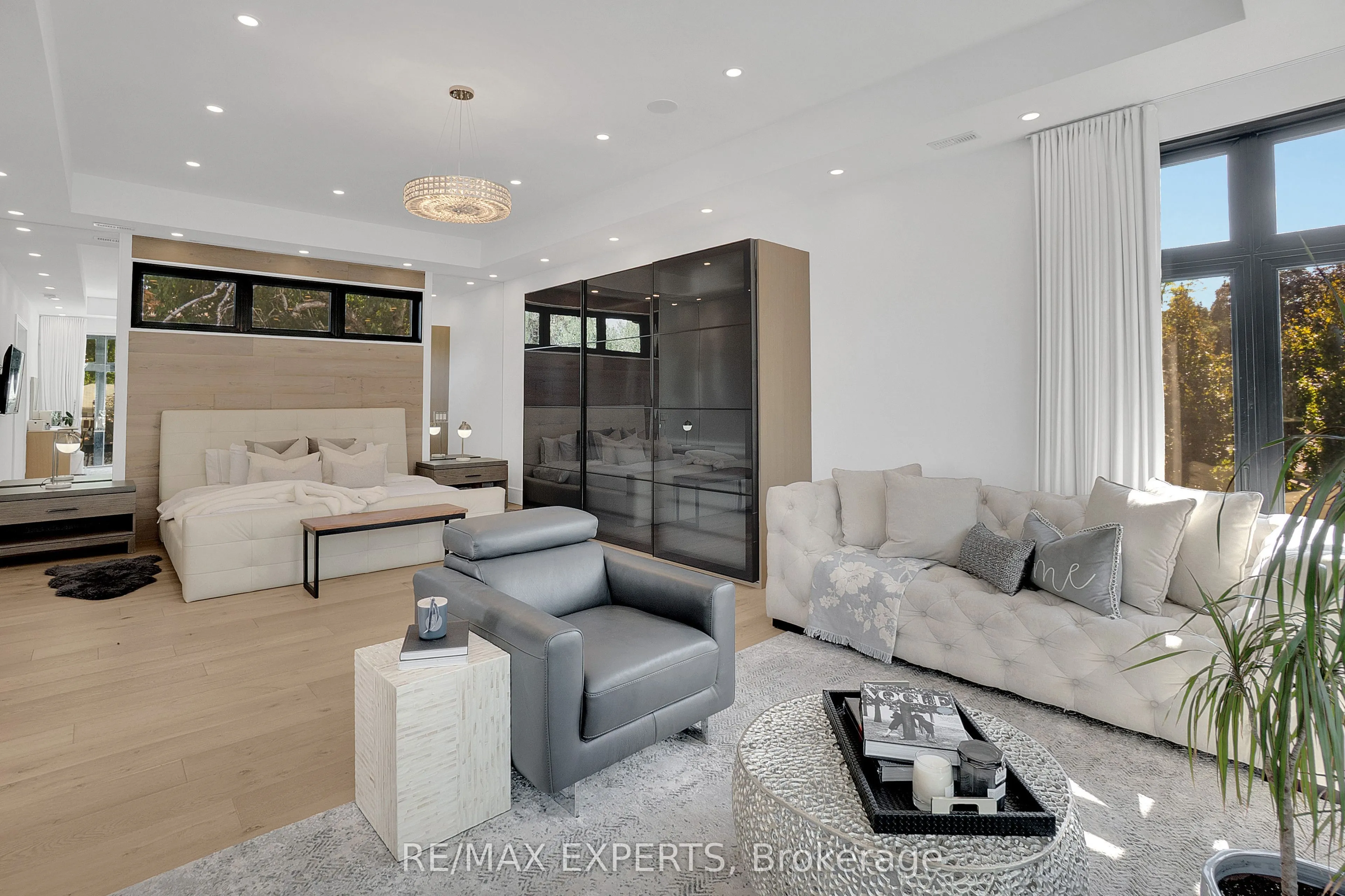 7 Woodvalley Drive