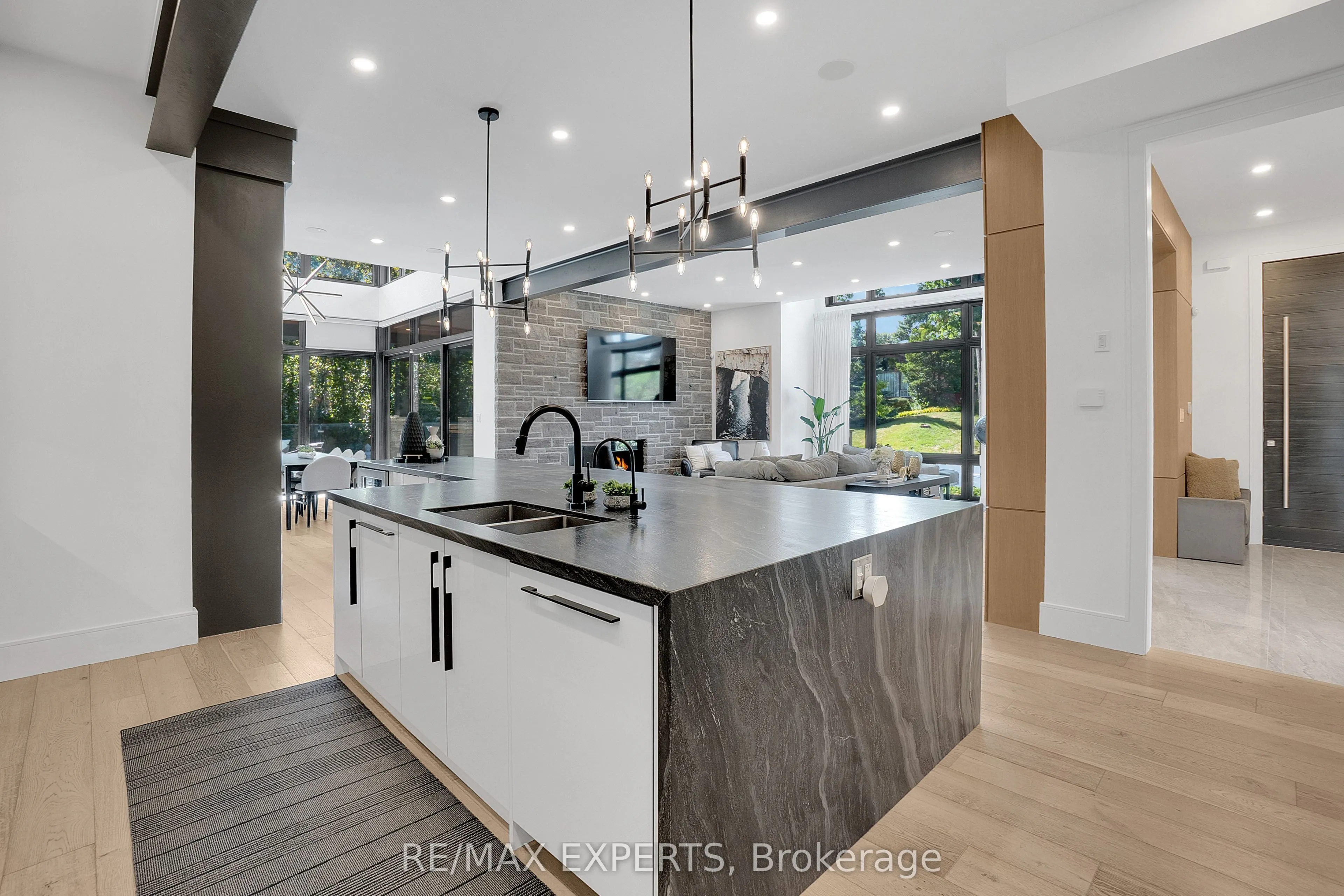 7 Woodvalley Drive