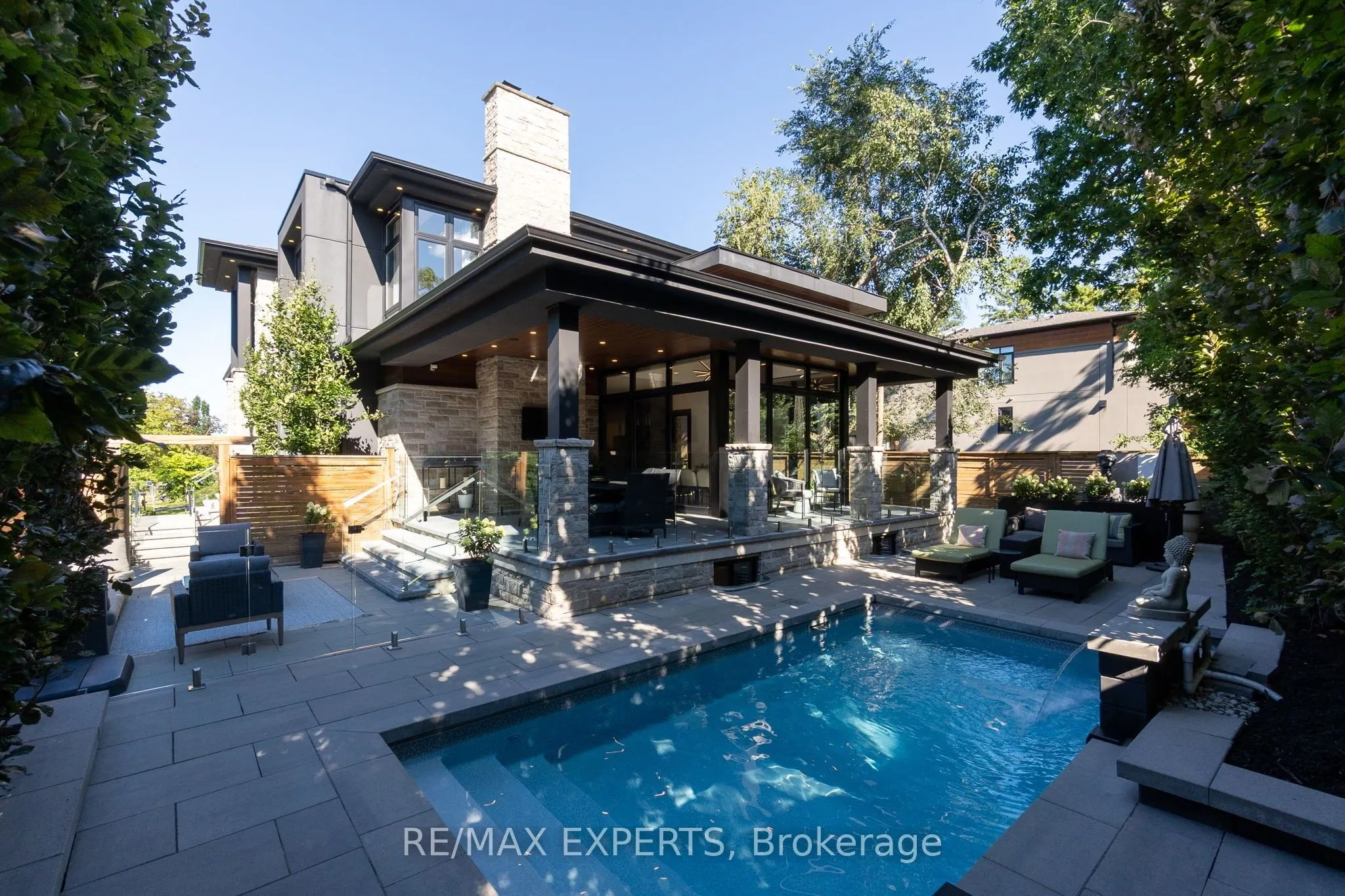 7 Woodvalley Drive