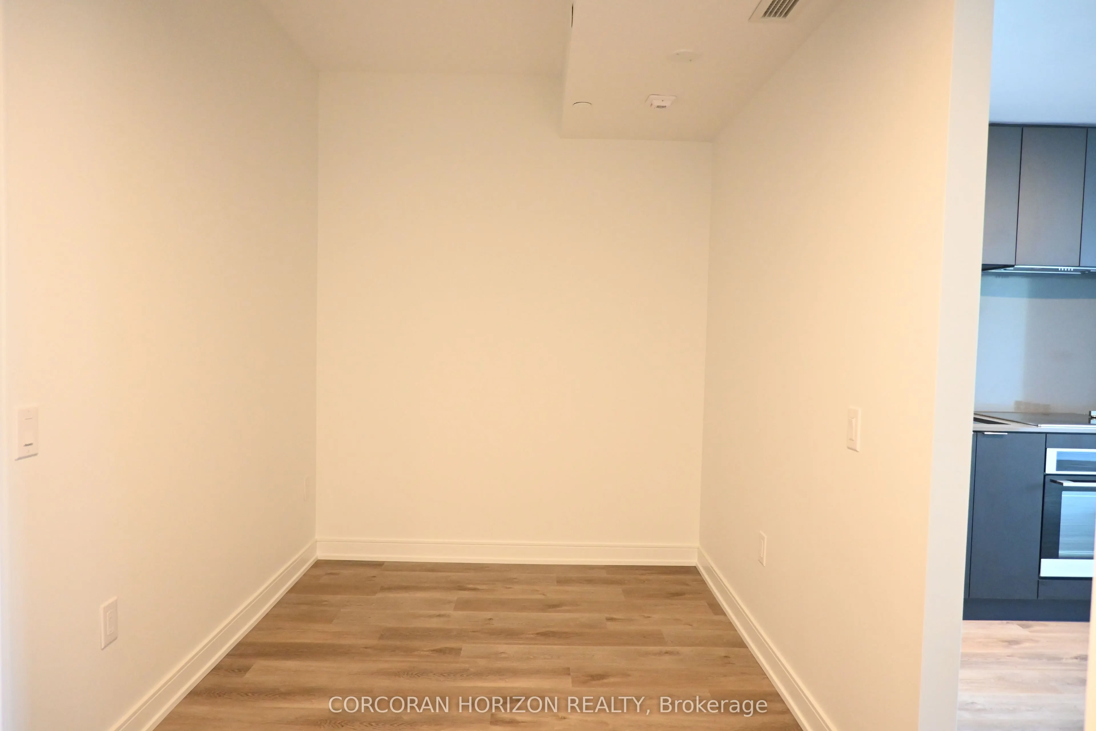 3009 Novar Road, #612