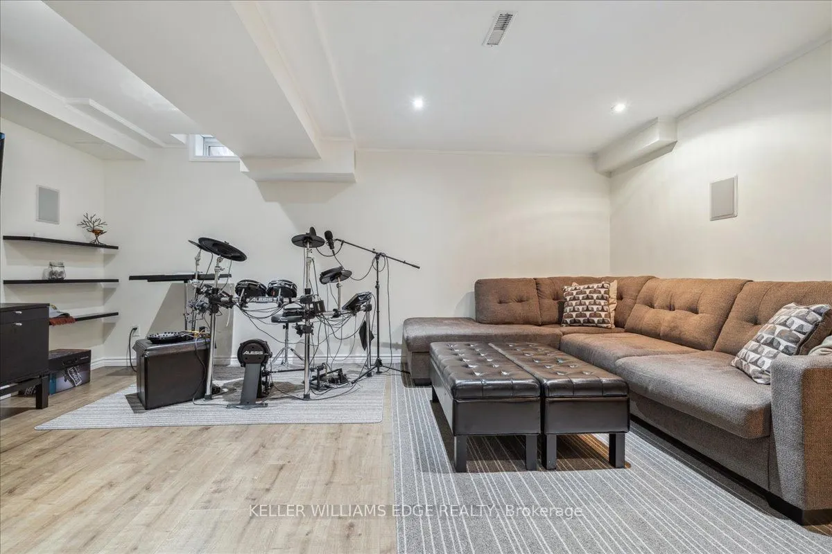 2301 Cavendish Drive, #150