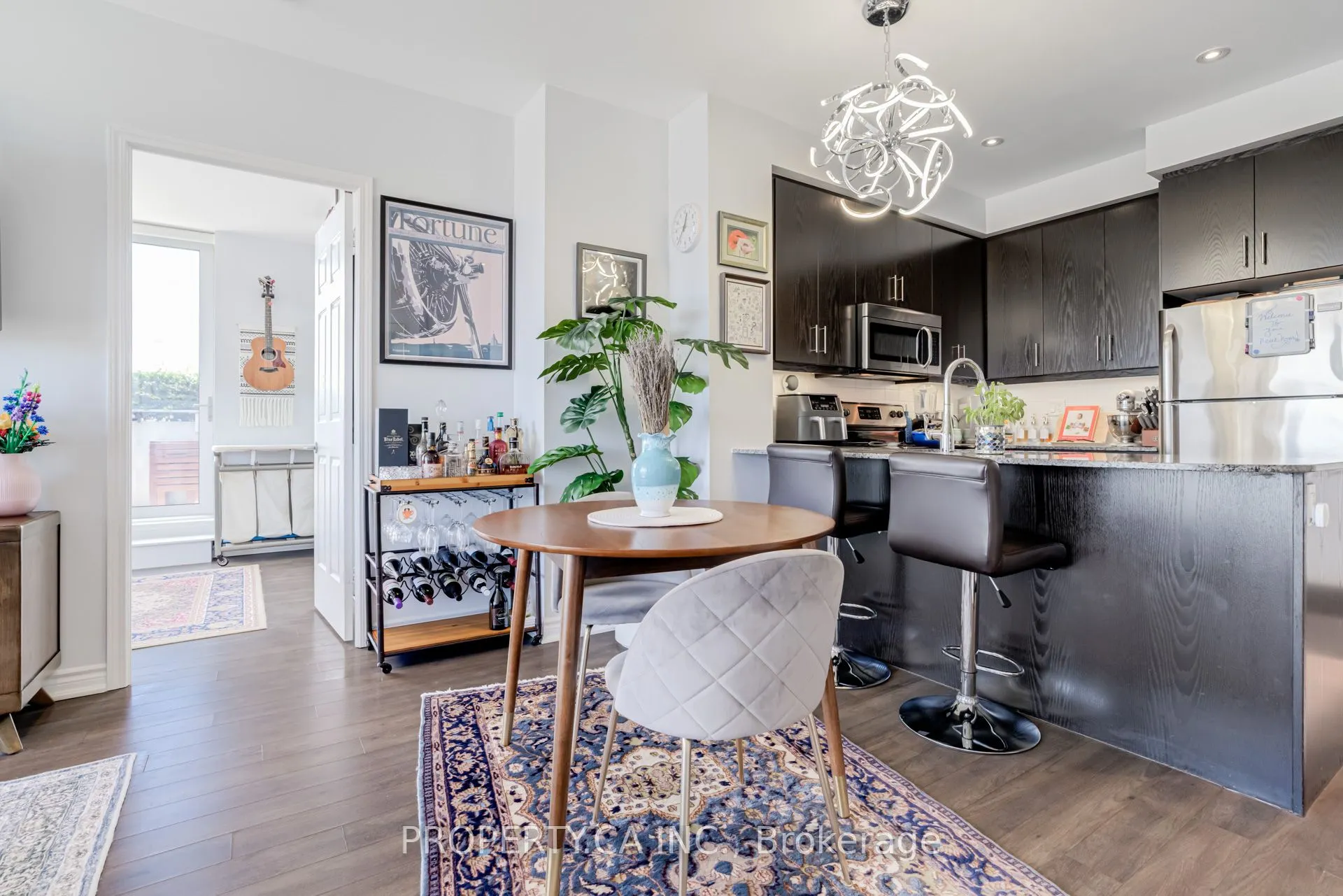 15 James Finlay Way, #1111