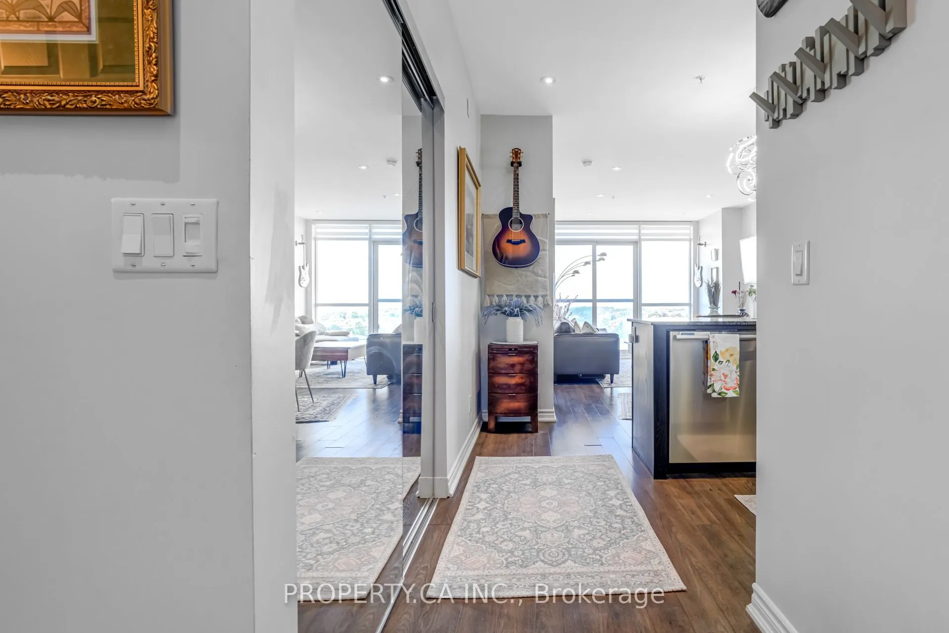 15 James Finlay Way, #1111