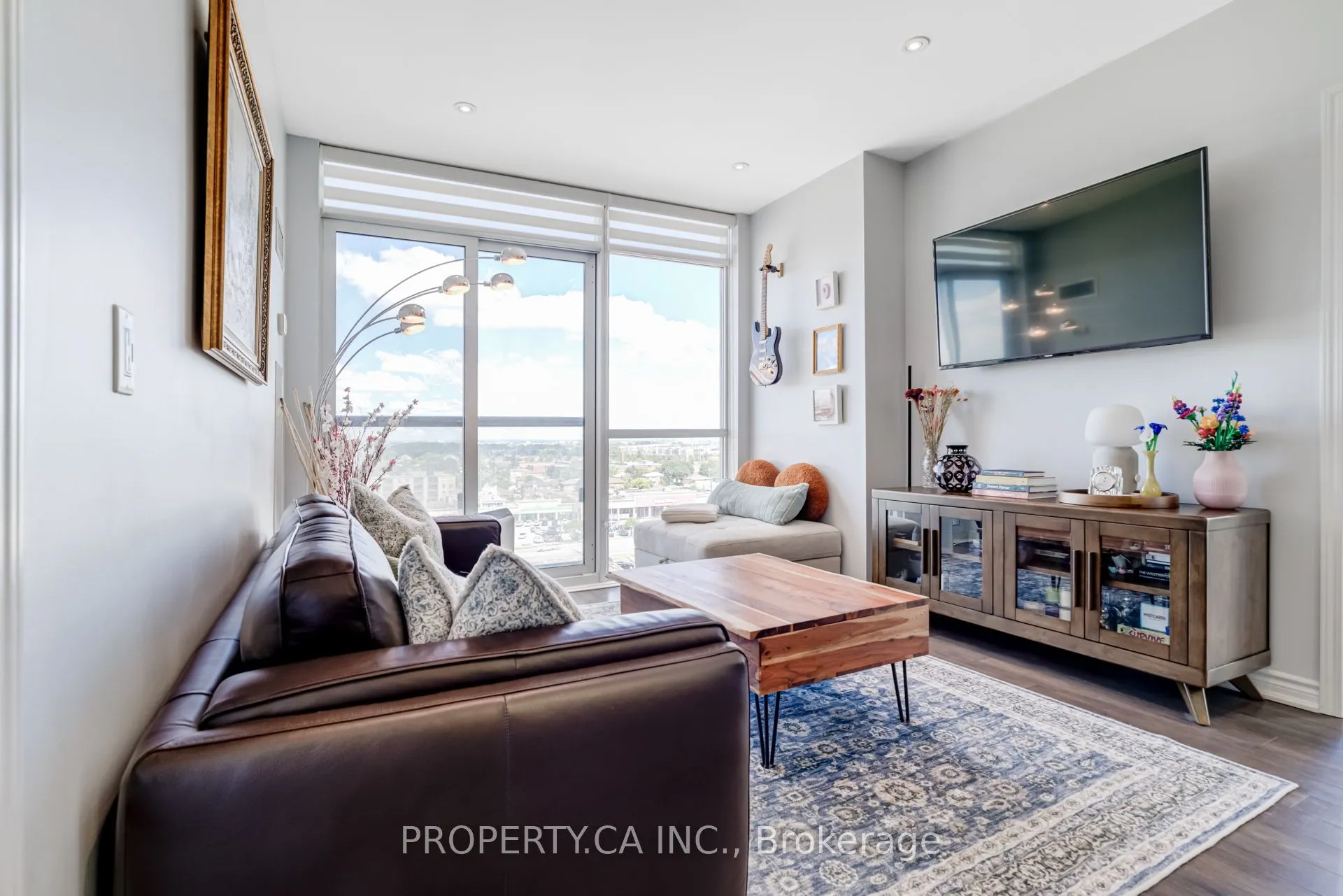 15 James Finlay Way, #1111