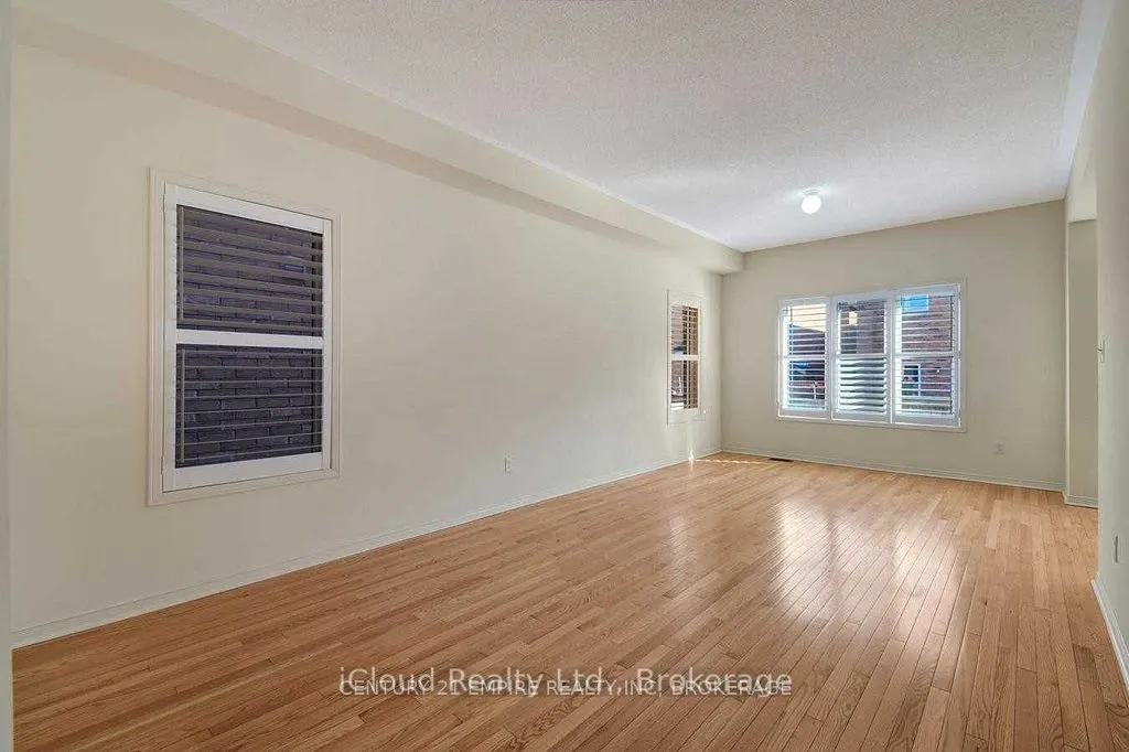 237 Valleyway Drive, #Upper