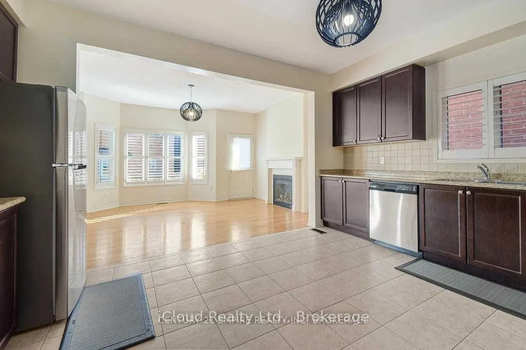 237 Valleyway Drive, #Upper