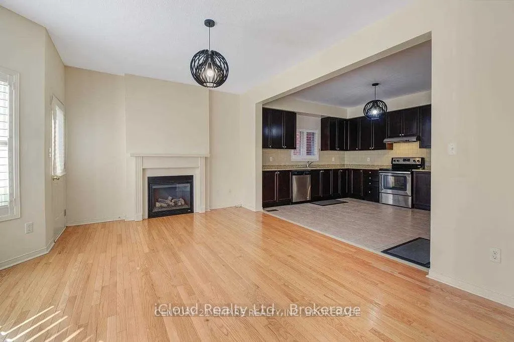 237 Valleyway Drive, #Upper