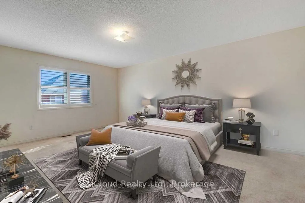 237 Valleyway Drive, #Upper