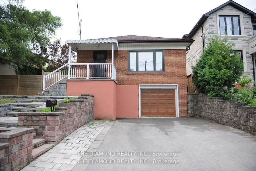 21 Gracefield Avenue