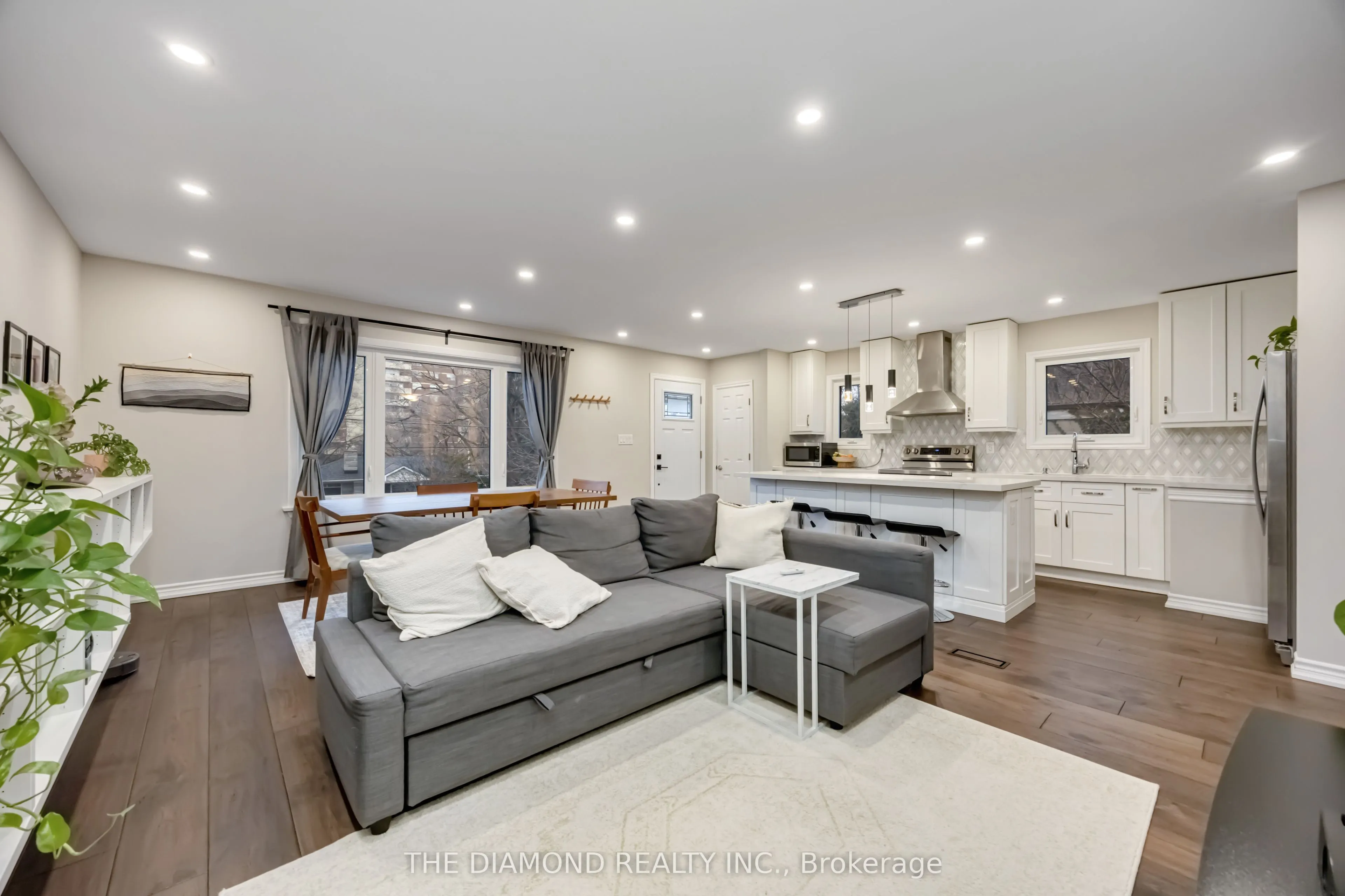 21 Gracefield Avenue